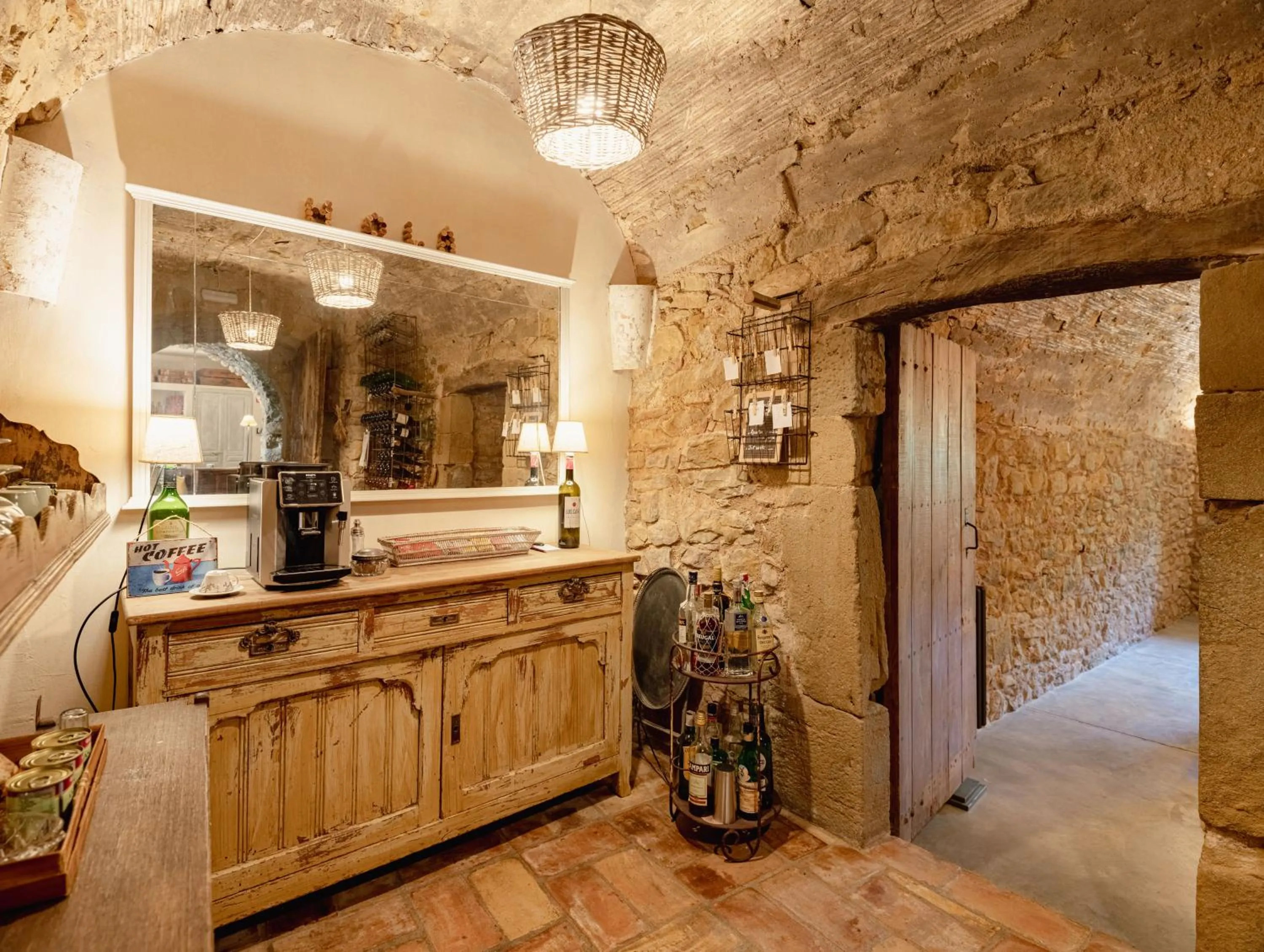 minibar in Can Bassa