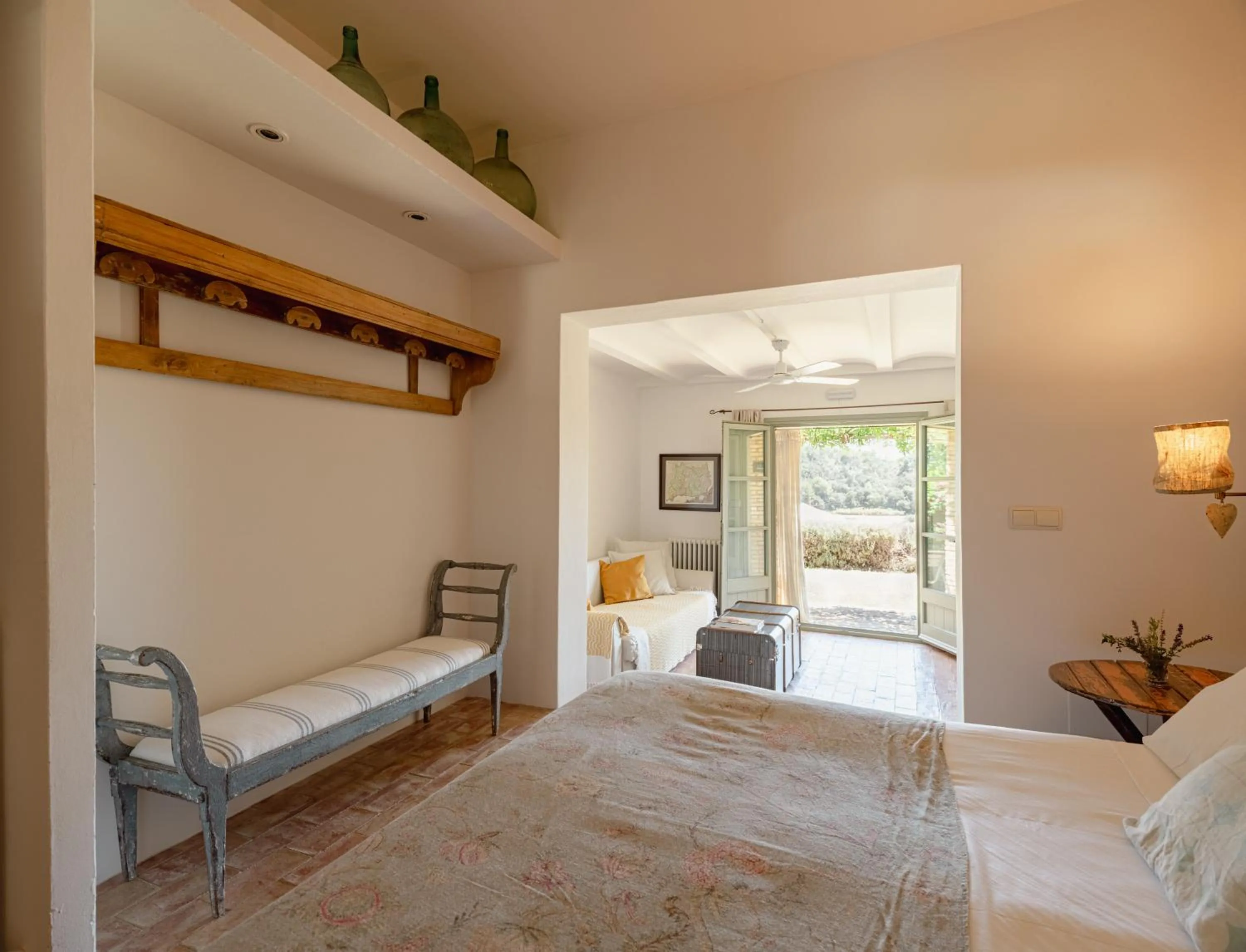 Photo of the whole room, Bed in Can Bassa