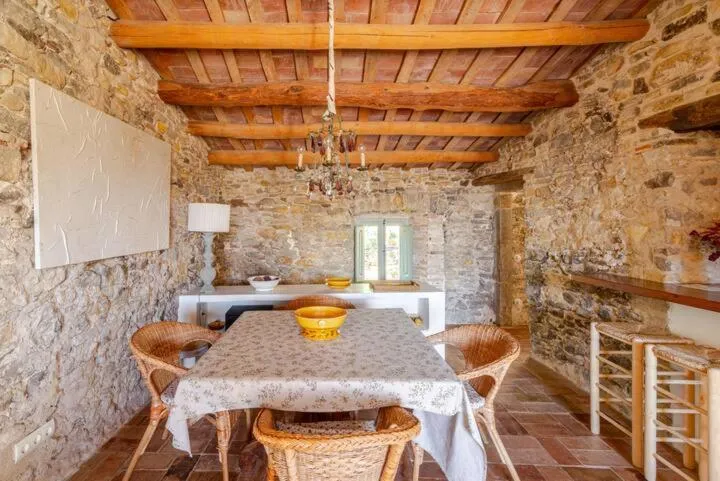 Dining area in Can Bassa