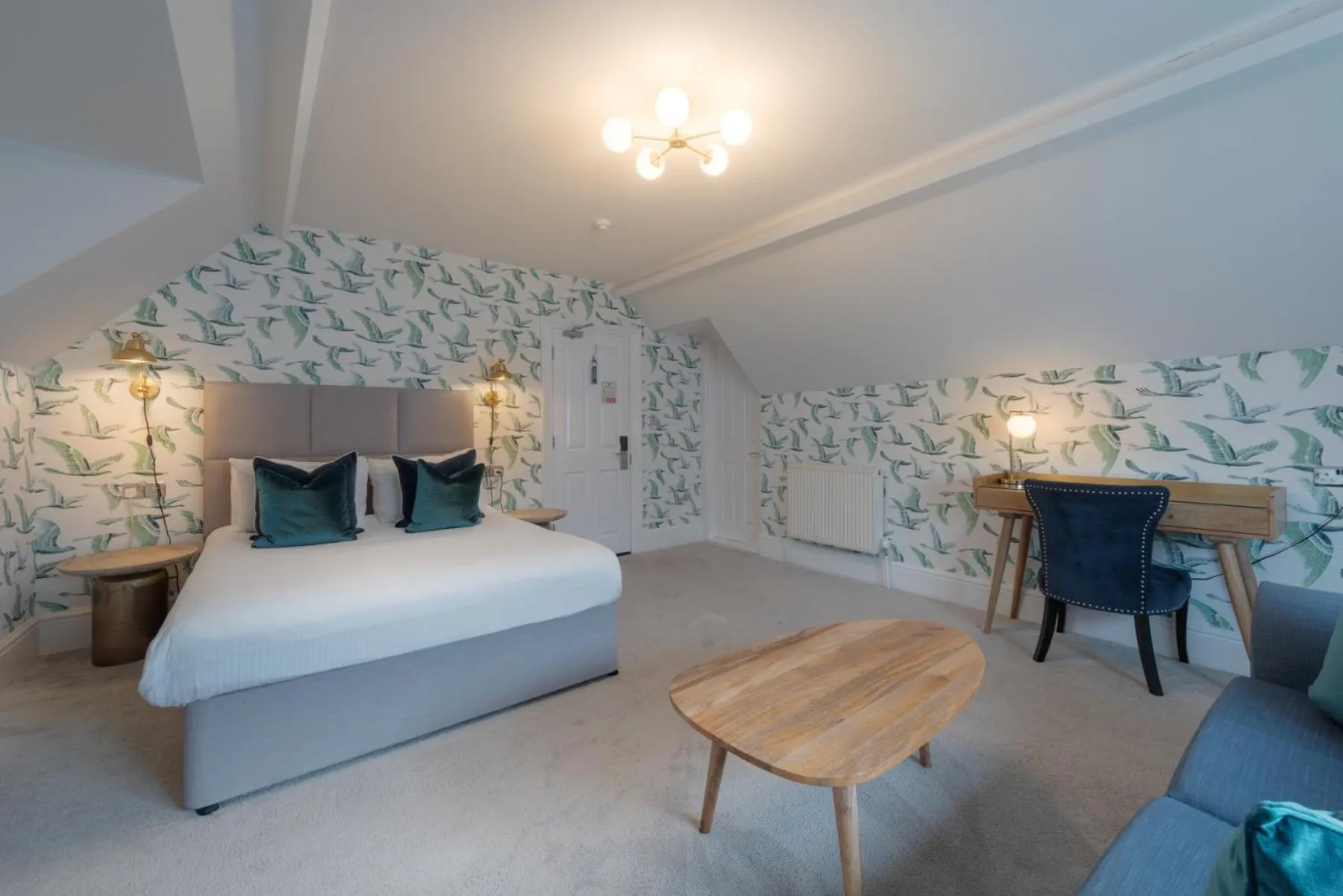 Photo of the whole room, Bed in Florence Suite Boutique Hotel and Restaurant