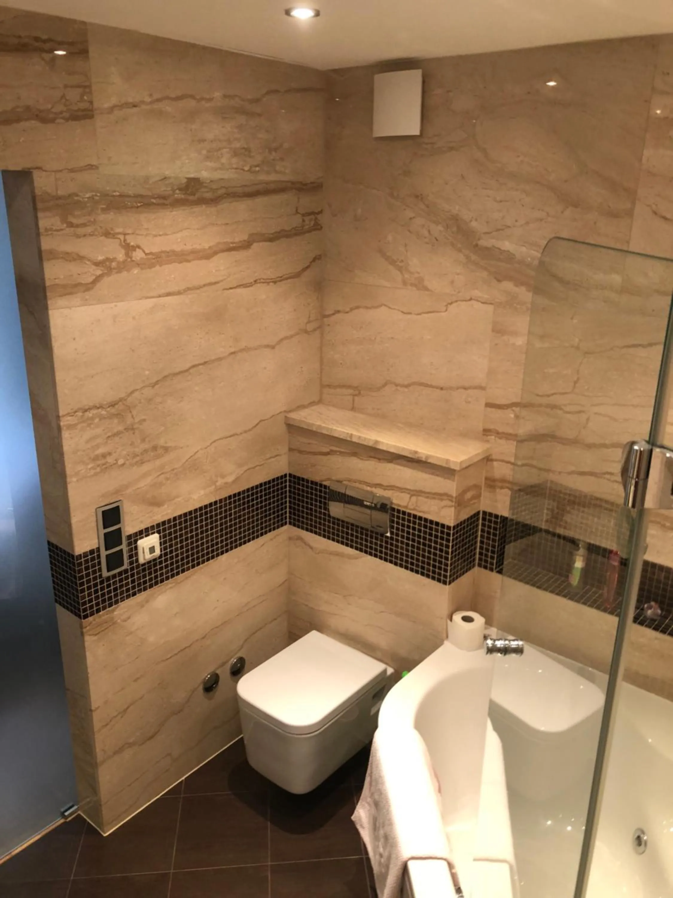Toilet in Zimmer Room Trogir Kastela Split