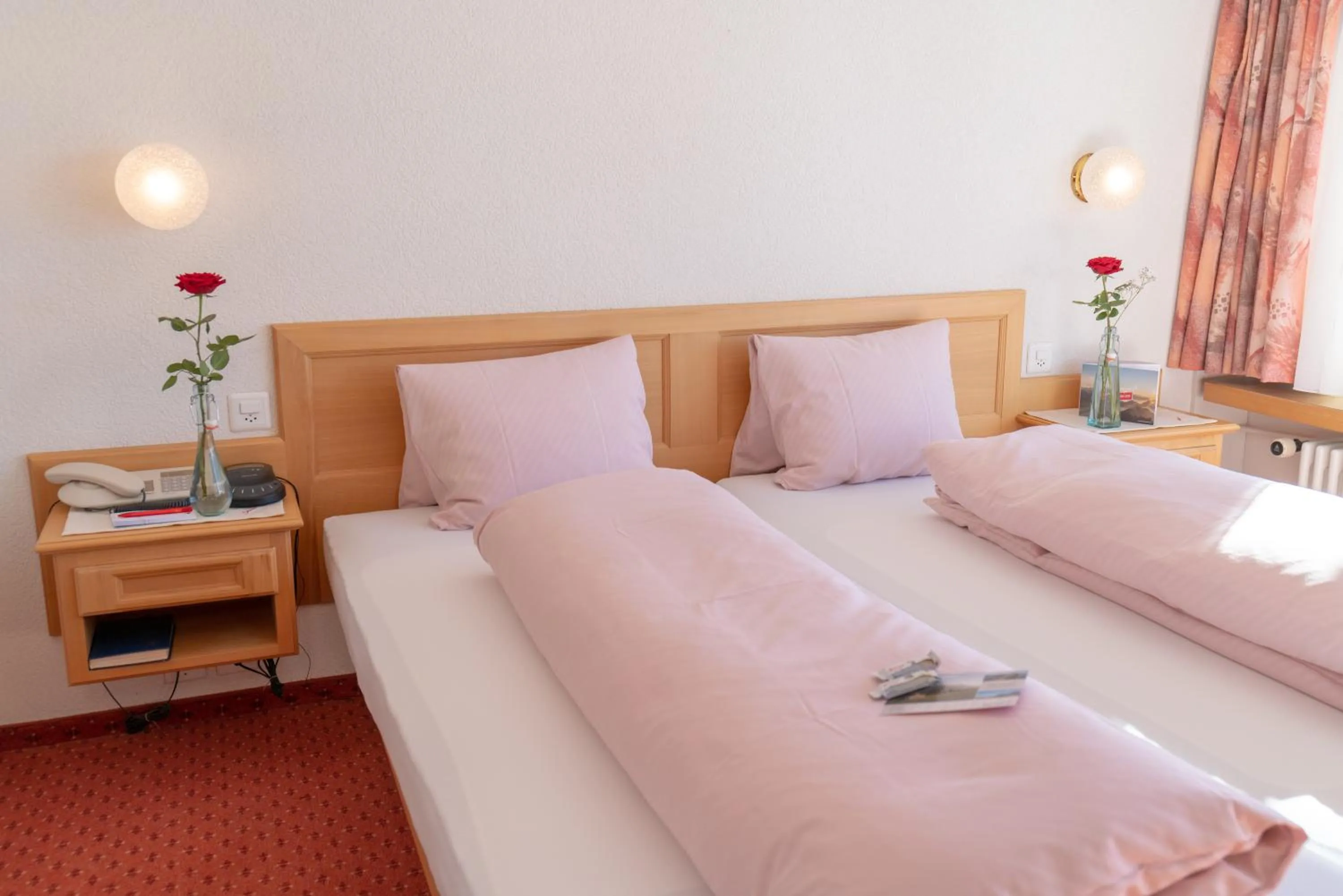 Photo of the whole room, Bed in Hotel Stump's Alpenrose