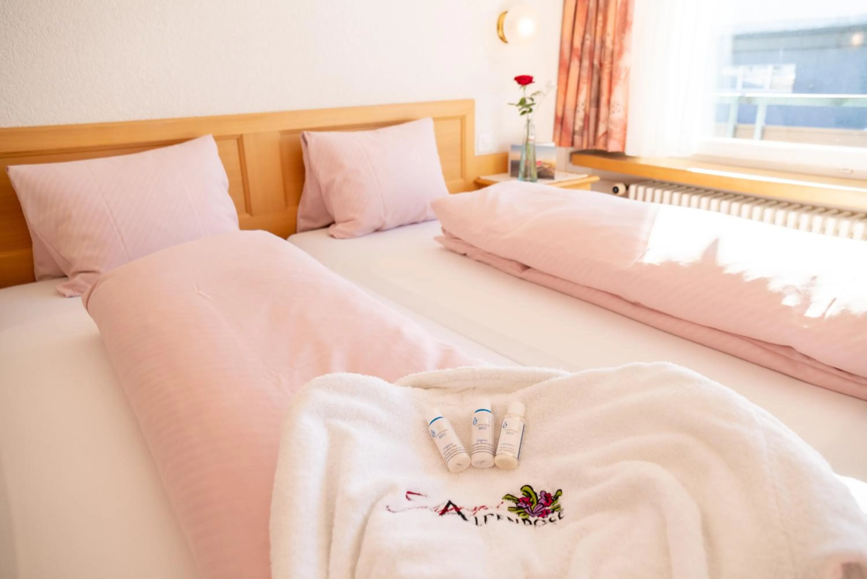 Bed in Hotel Stump's Alpenrose