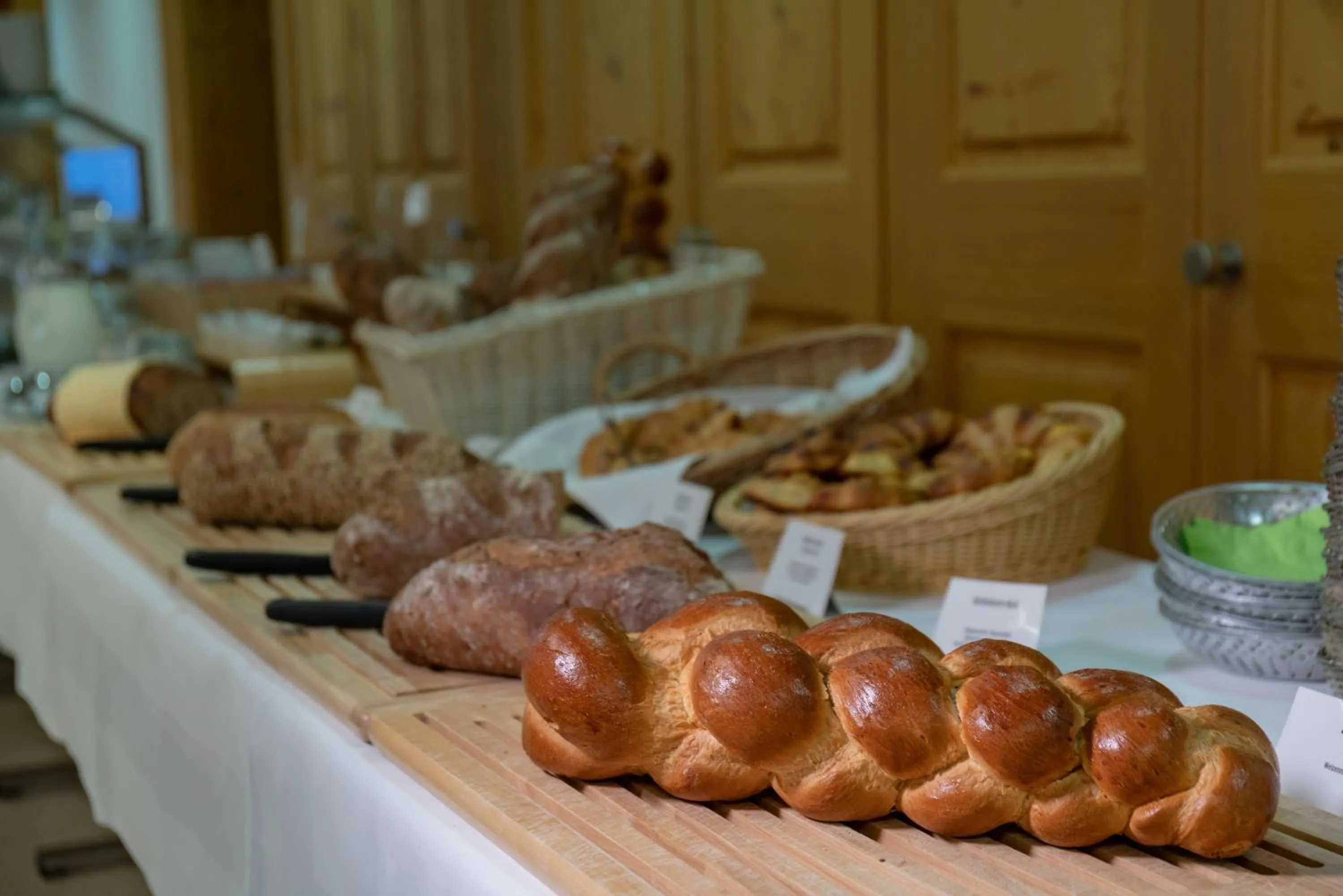 Buffet breakfast in Hotel Stump's Alpenrose