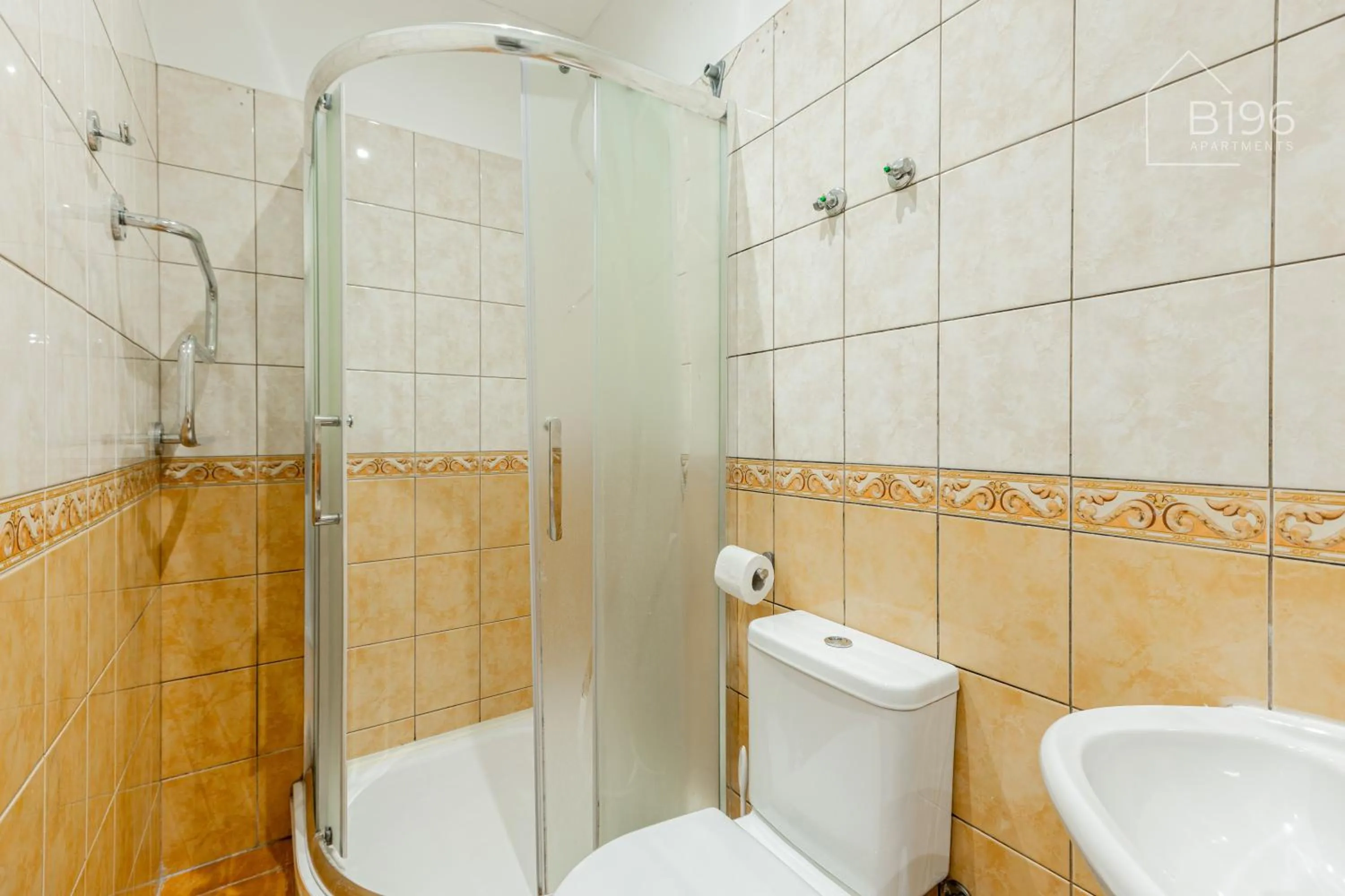 Shower in ApartHotel Riga