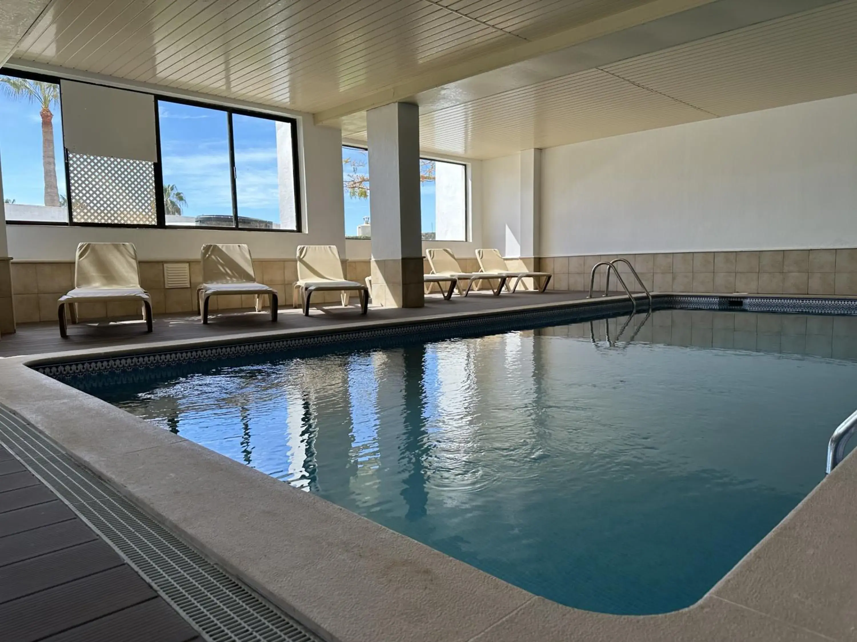 Swimming pool in Monica Isabel Beach Club Swimming pool in Monica Isabel Beach Club