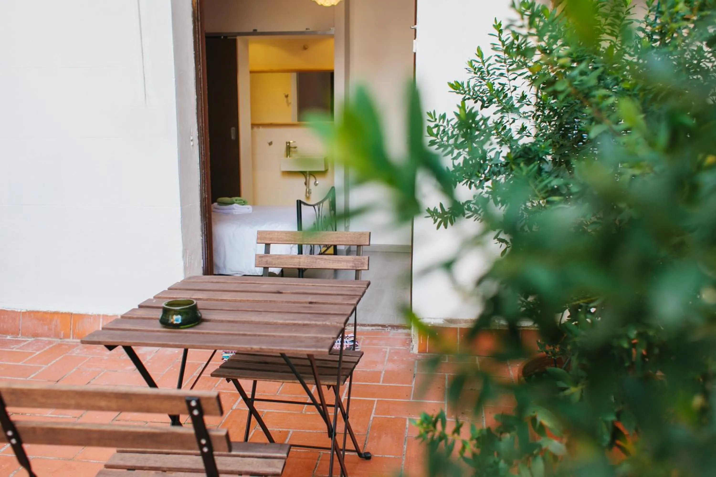 Patio in ZOOROOMS Boutique Guesthouse