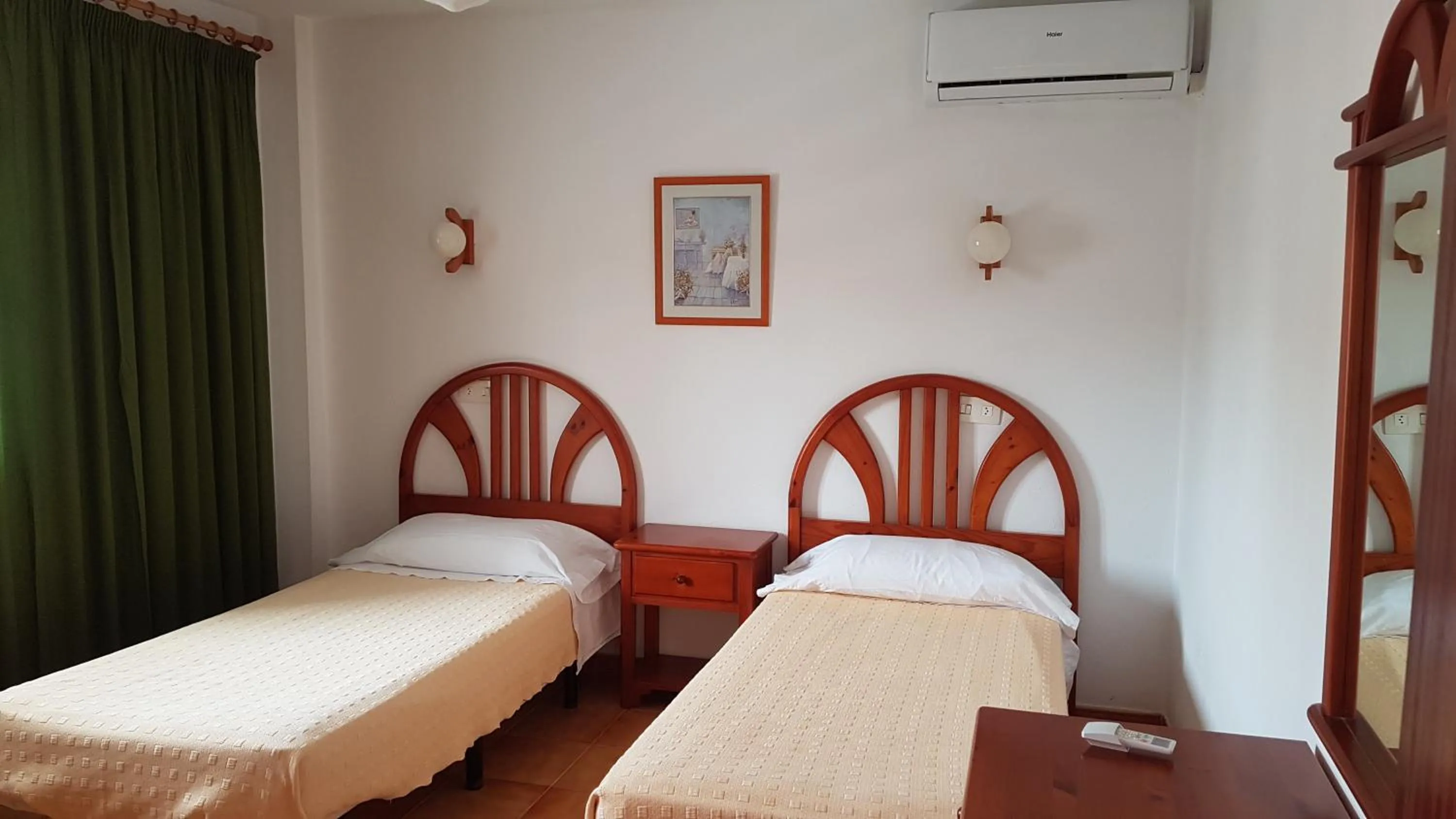Bedroom, Bed in Apartamentos Vista al Puerto