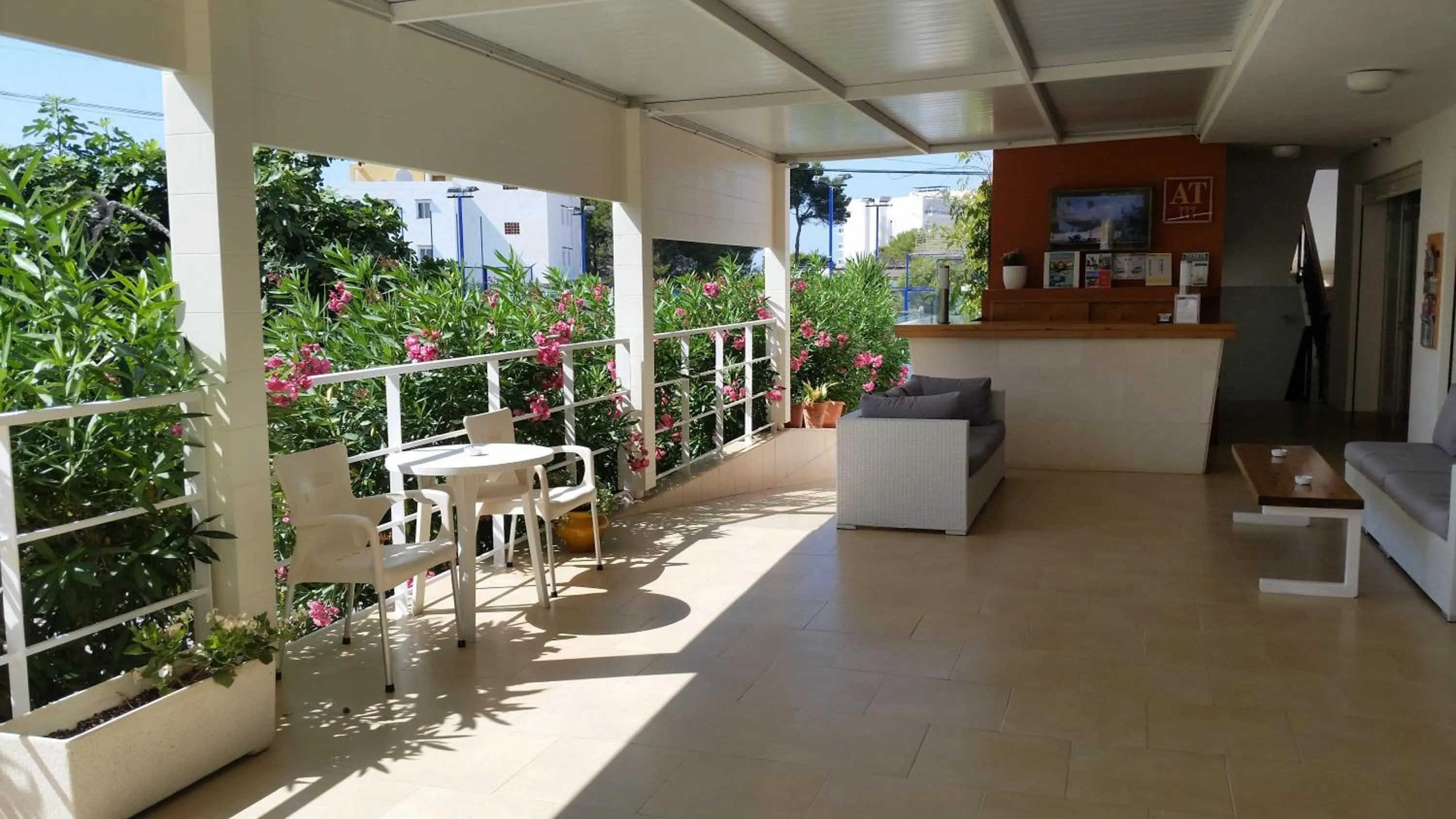 Lobby or reception in Apartamentos Vista al Puerto