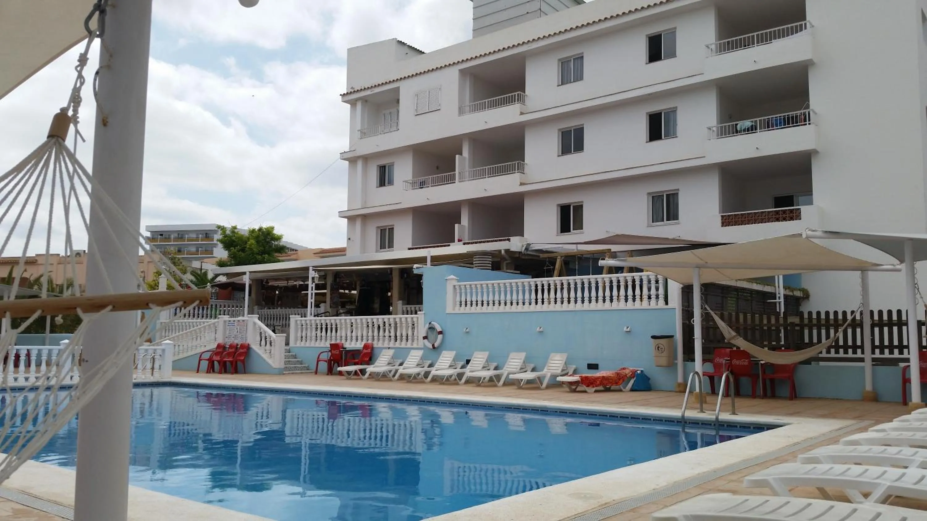 Property building in Apartamentos Vista al Puerto
