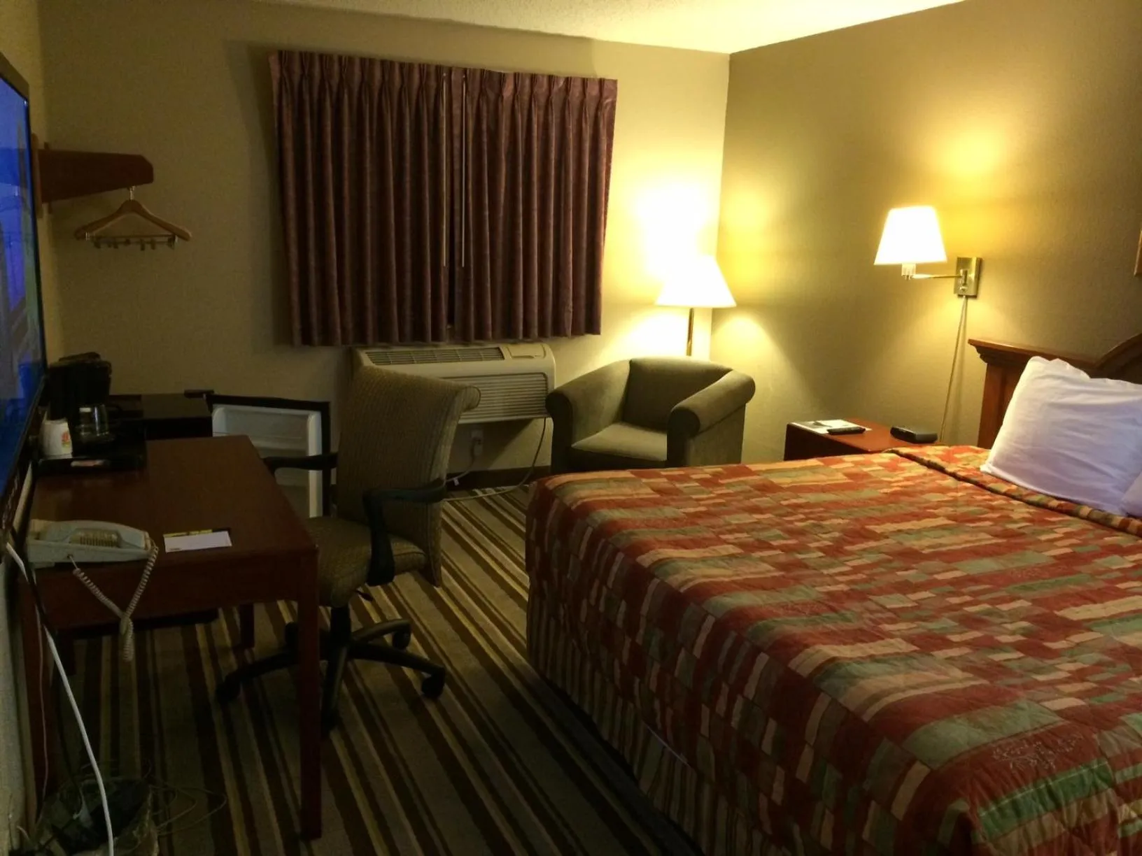 Bed in Super 8 by Wyndham Knoxville