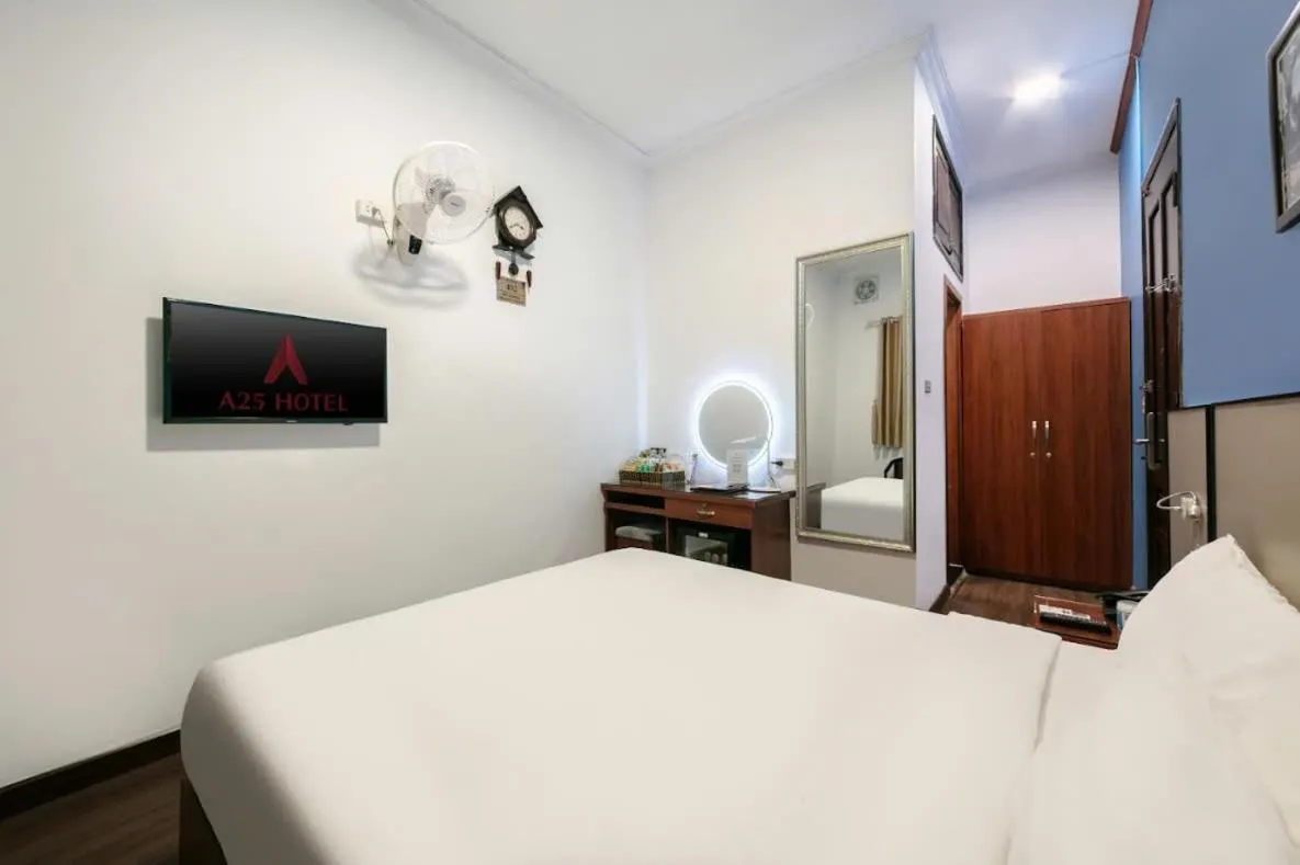 Bed in A25 Hotel - 80 Mai Hắc Đế