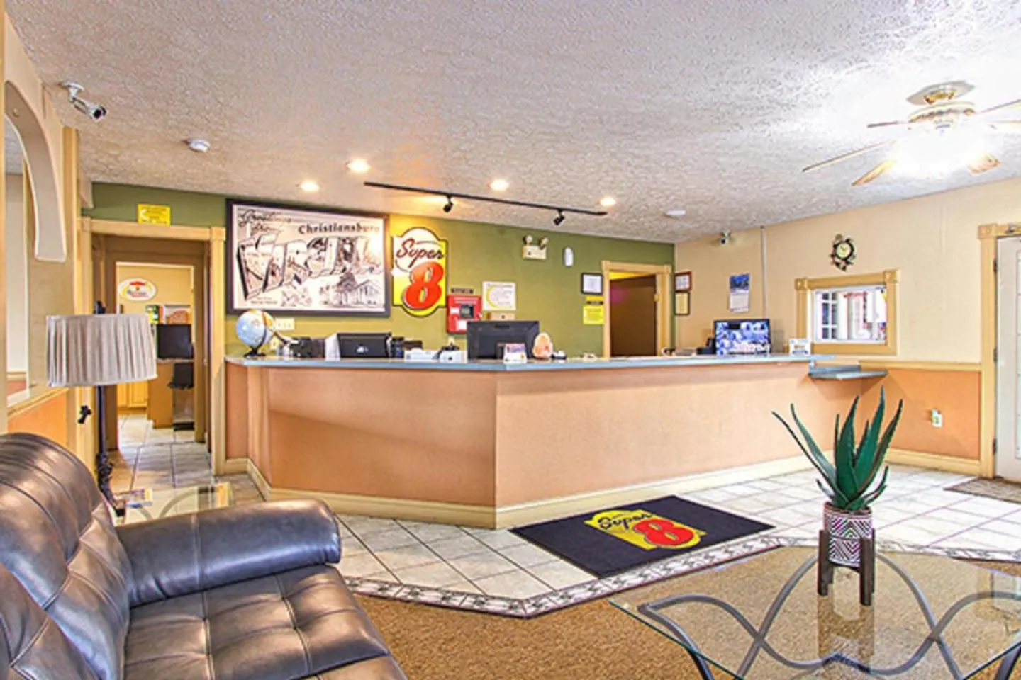 Super 8 by Wyndham Christiansburg