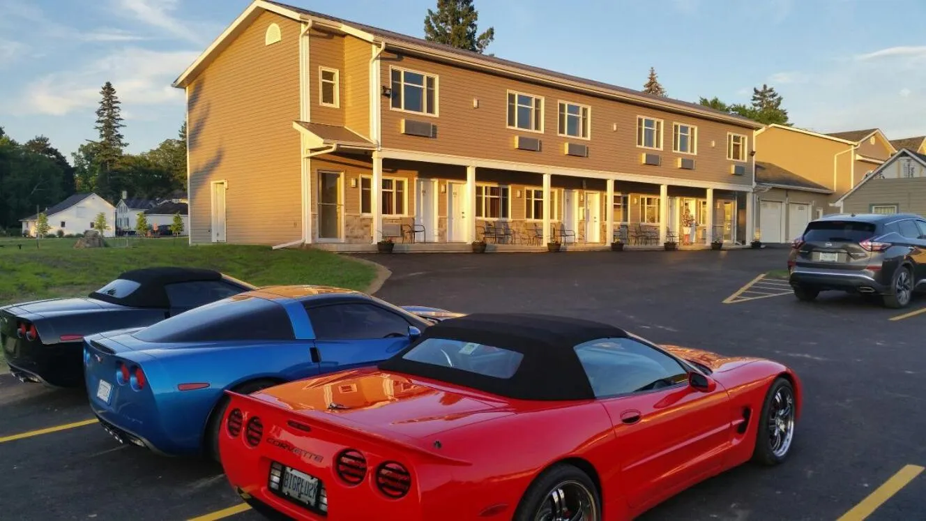 Area and facilities in Fox Motor Inn