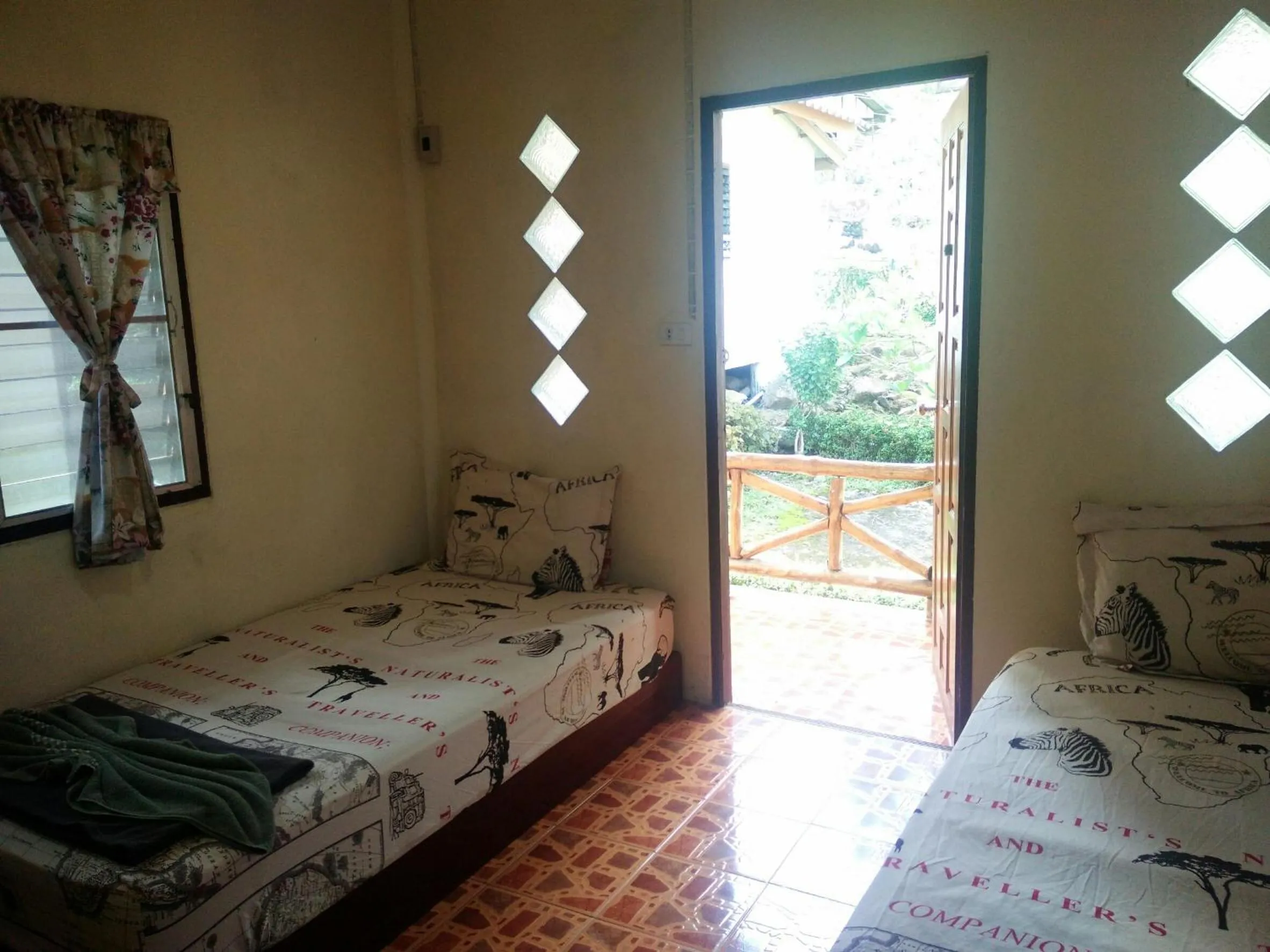 Bed in Day Night Bangalows