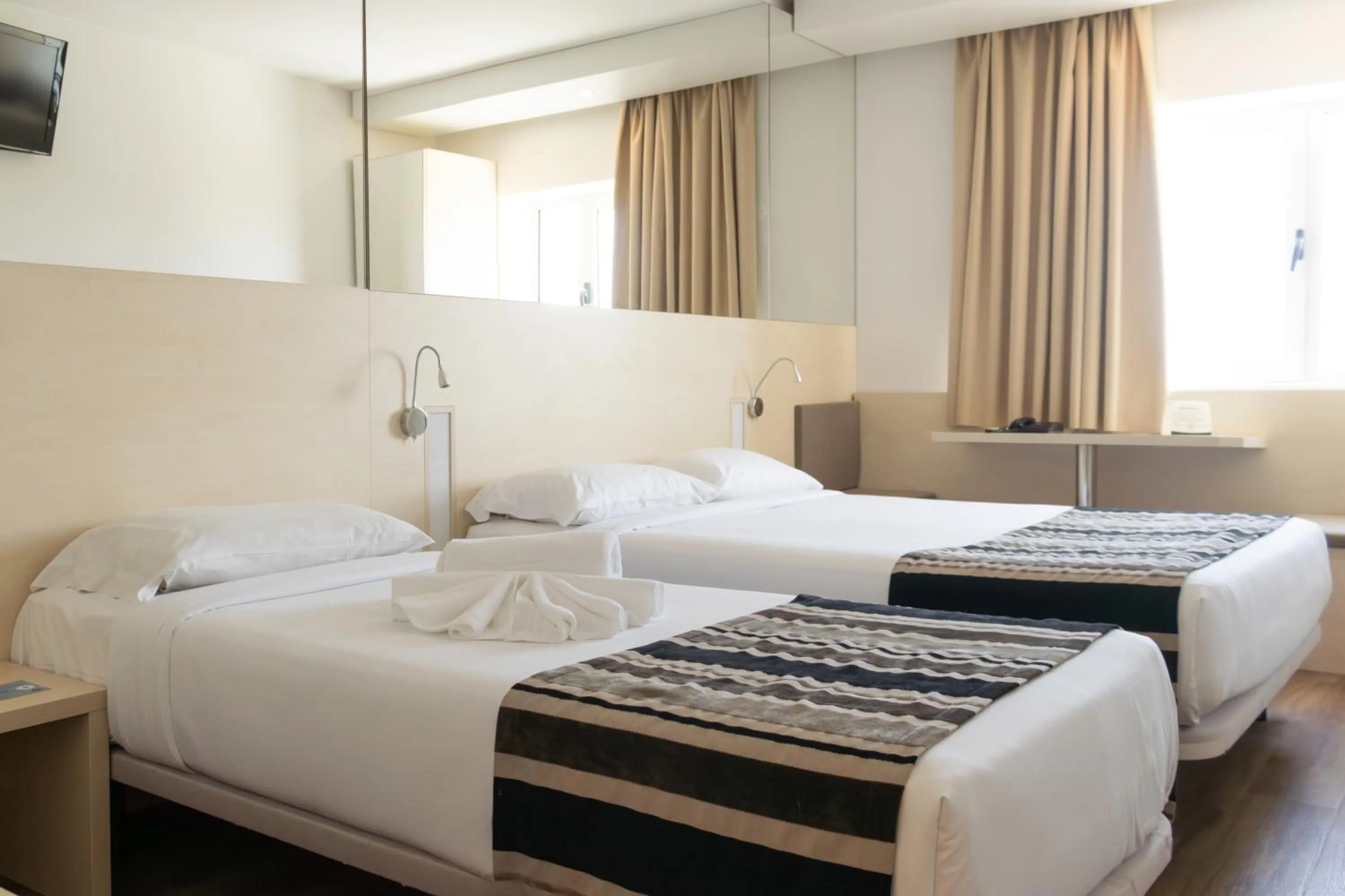 Bedroom, Bed in Park Hotel Porto Gaia