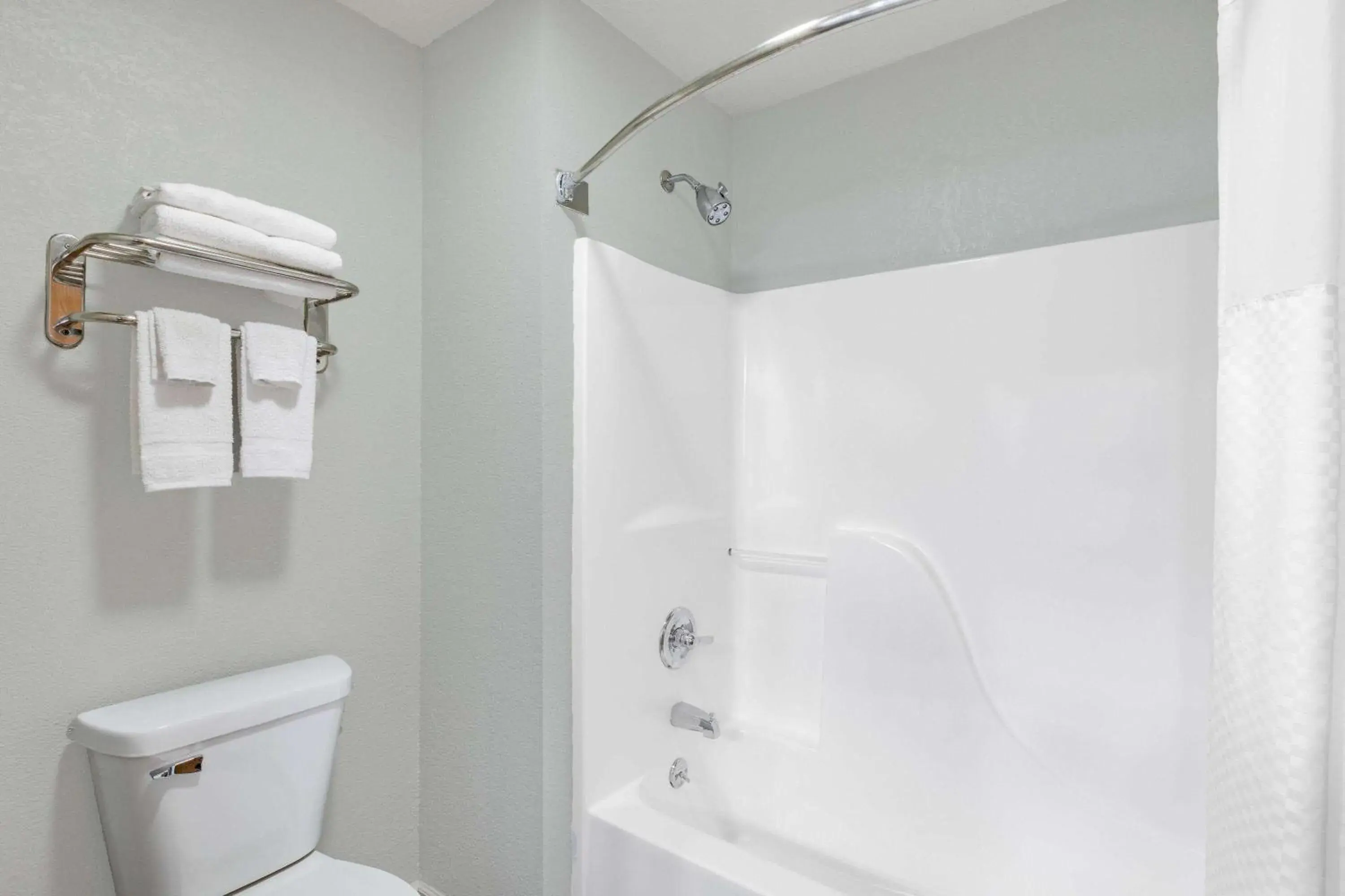 Bathroom in AmericInn by Wyndham Pella Bathroom in AmericInn by Wyndham Pella