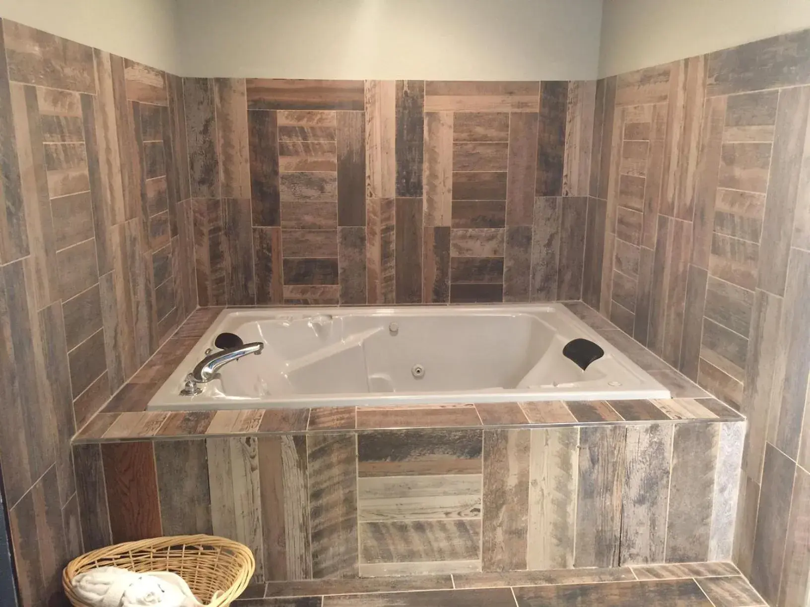 King Studio Suite - Non-Smoking in Baymont by Wyndham Pella King Studio Suite - Non-Smoking in Baymont by Wyndham Pella