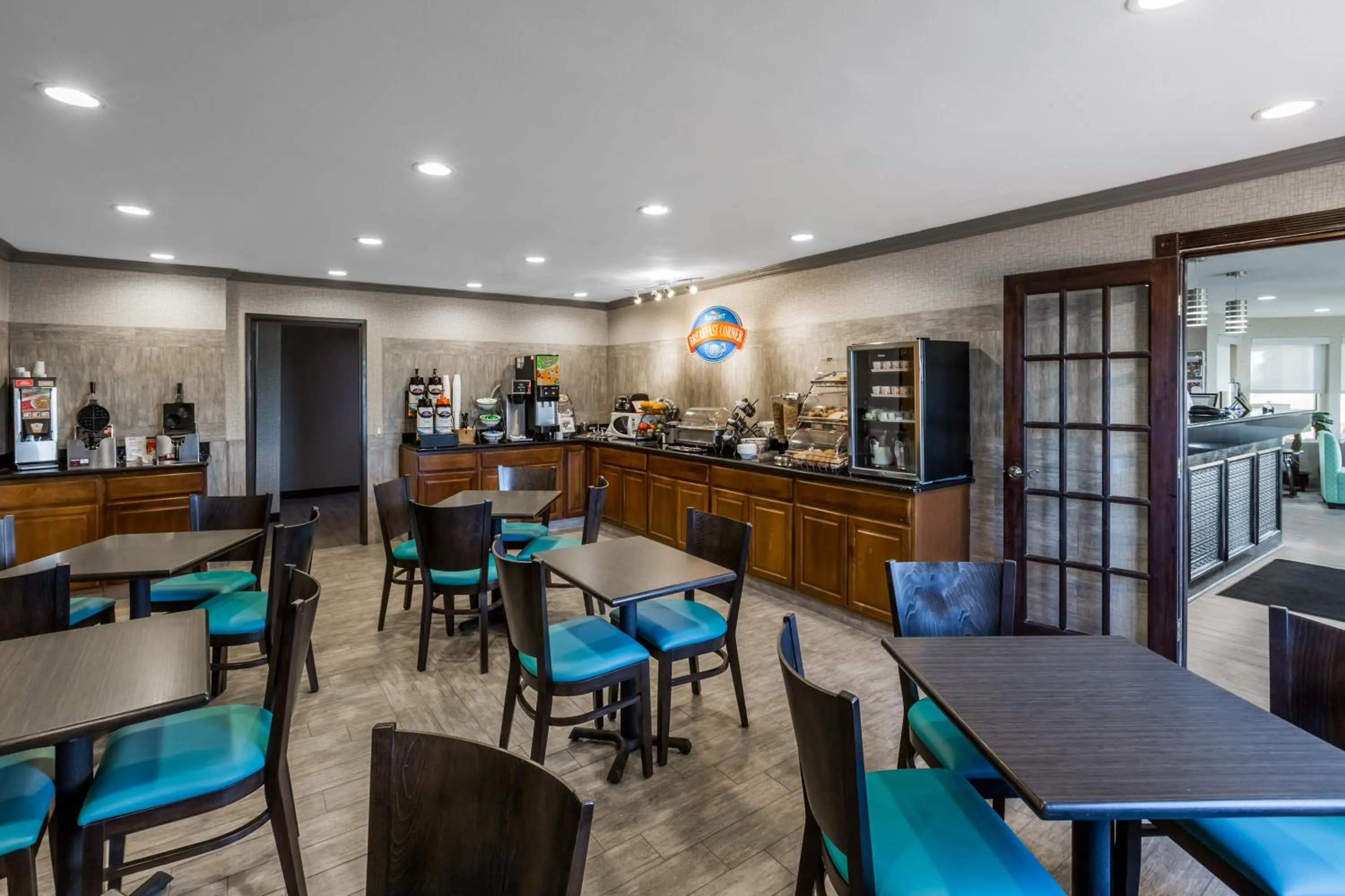Continental breakfast in Baymont by Wyndham Pella