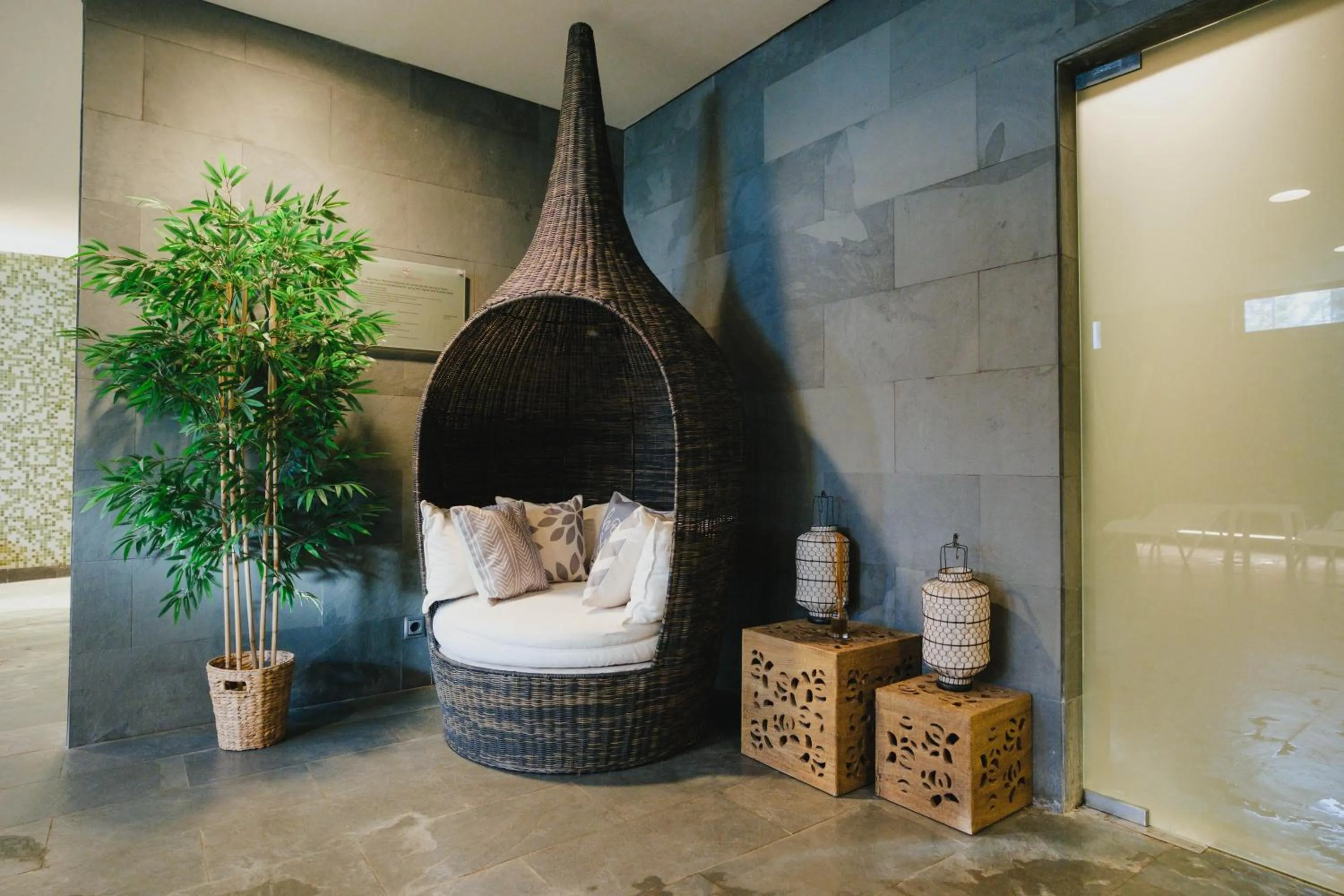 Decorative detail in Quinta Mirabela - Design Hotel