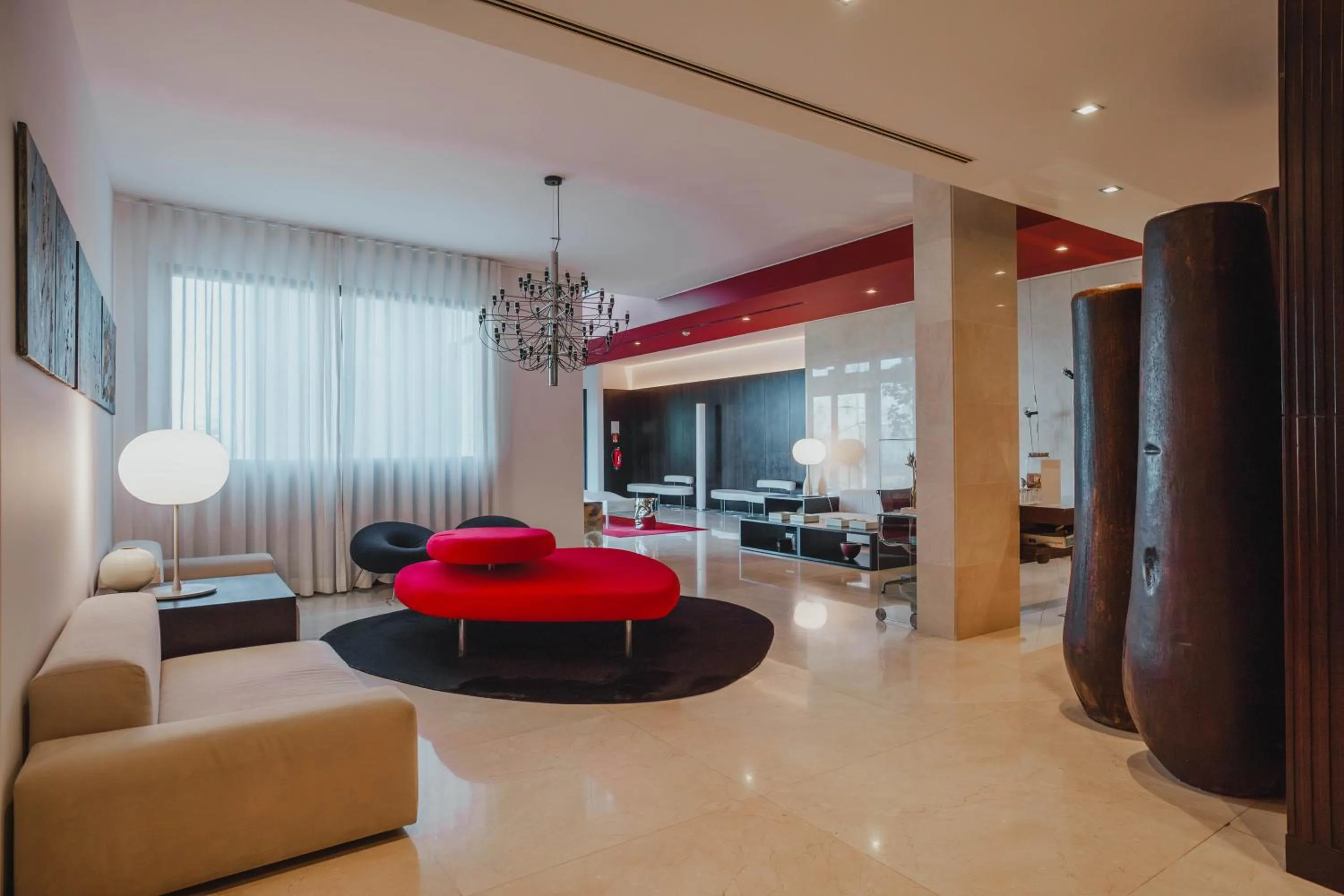 Lobby or reception, Bed in Quinta Mirabela - Design Hotel