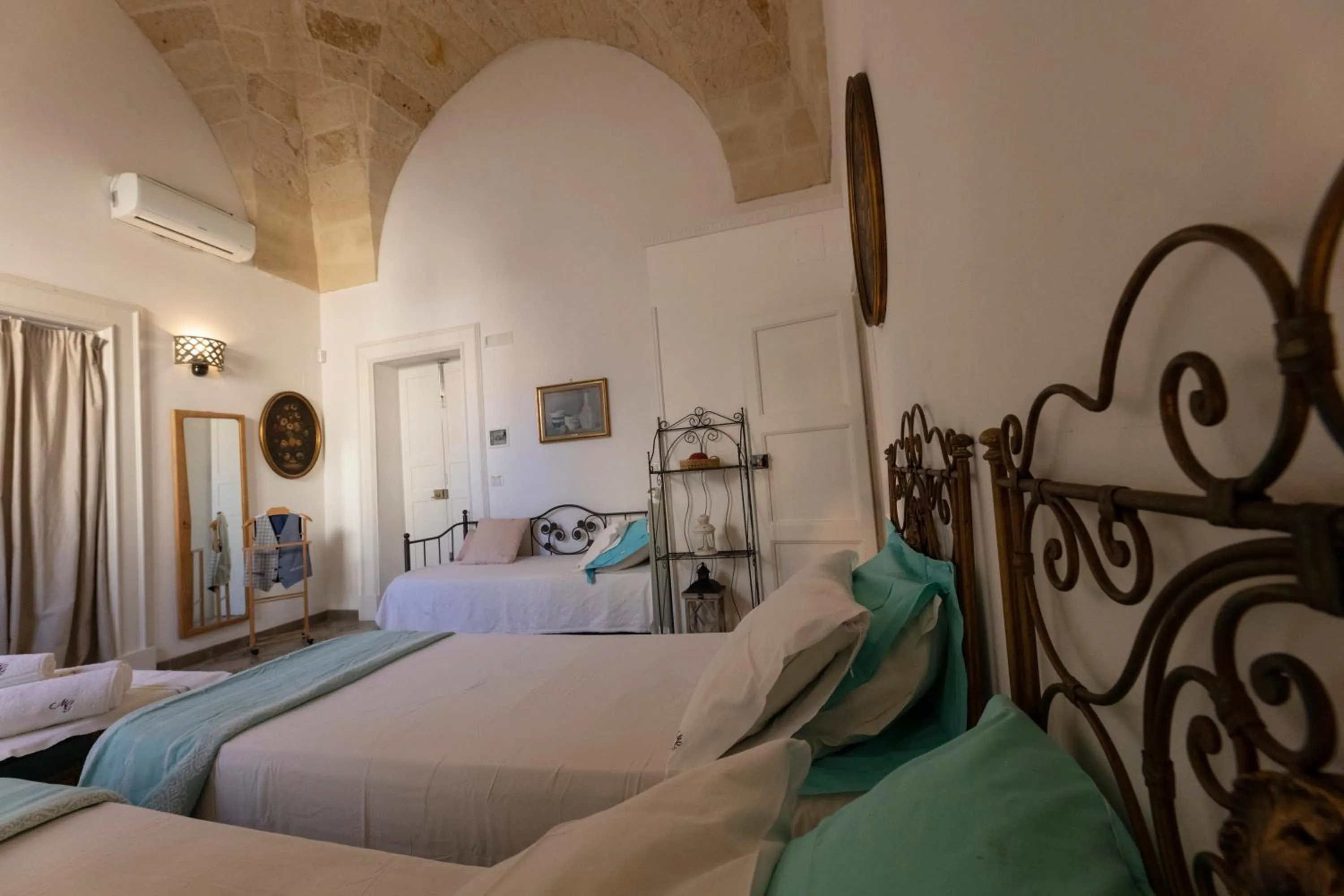 Photo of the whole room, Bed in Antica Dimora dei Nonni