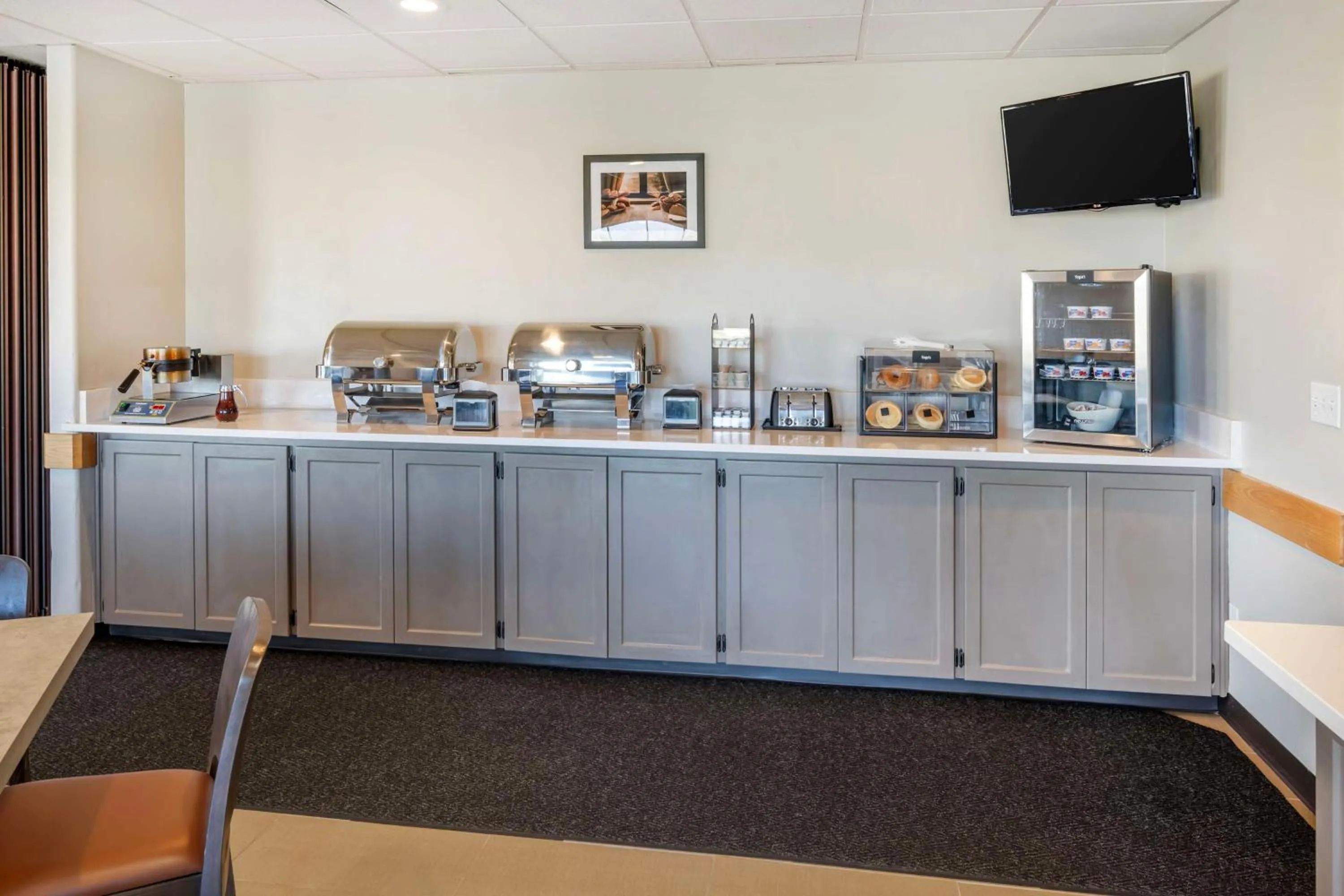 Breakfast in SureStay Plus by Best Western Enterprise