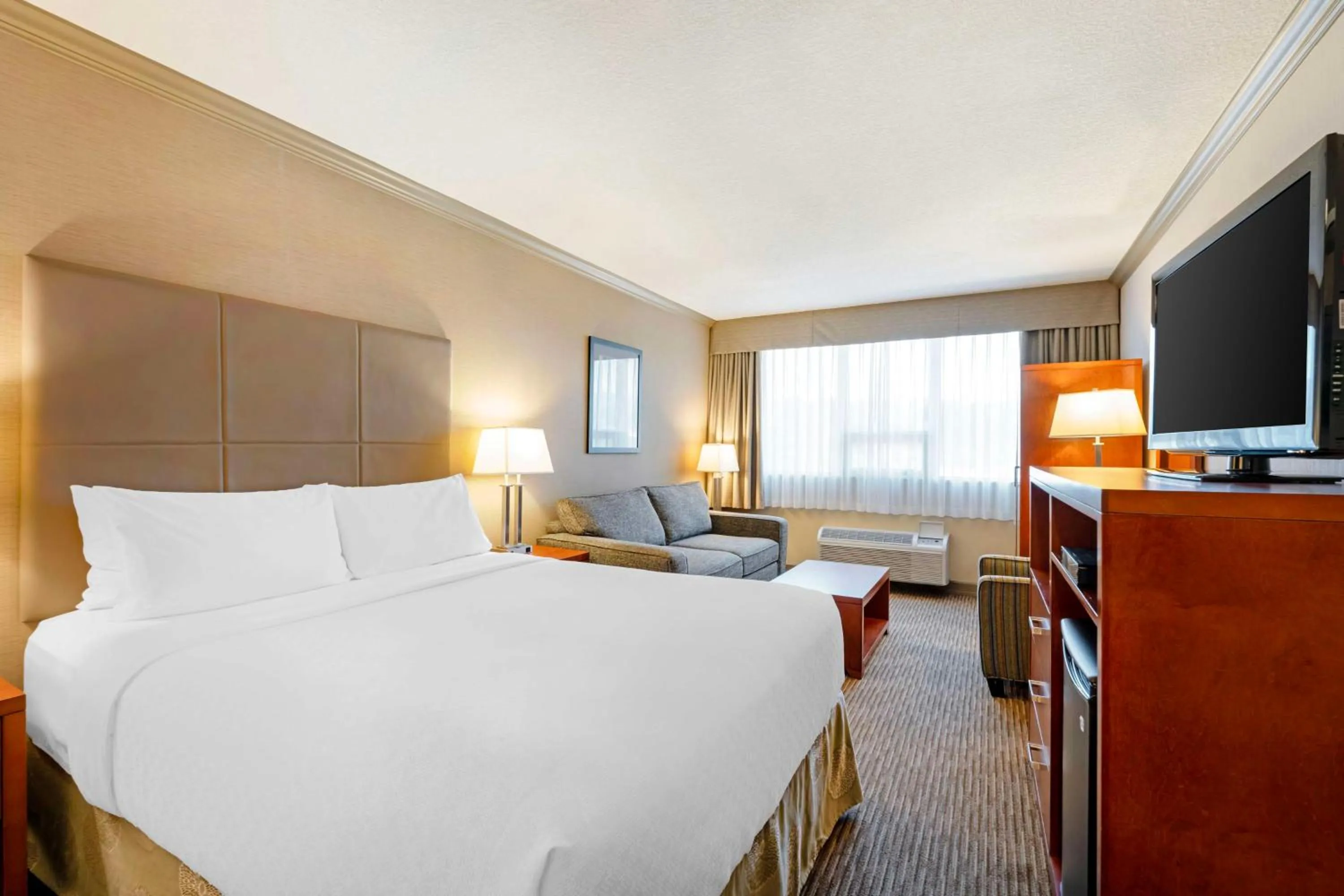 Bedroom, Bed in Best Western Plus Barclay Hotel