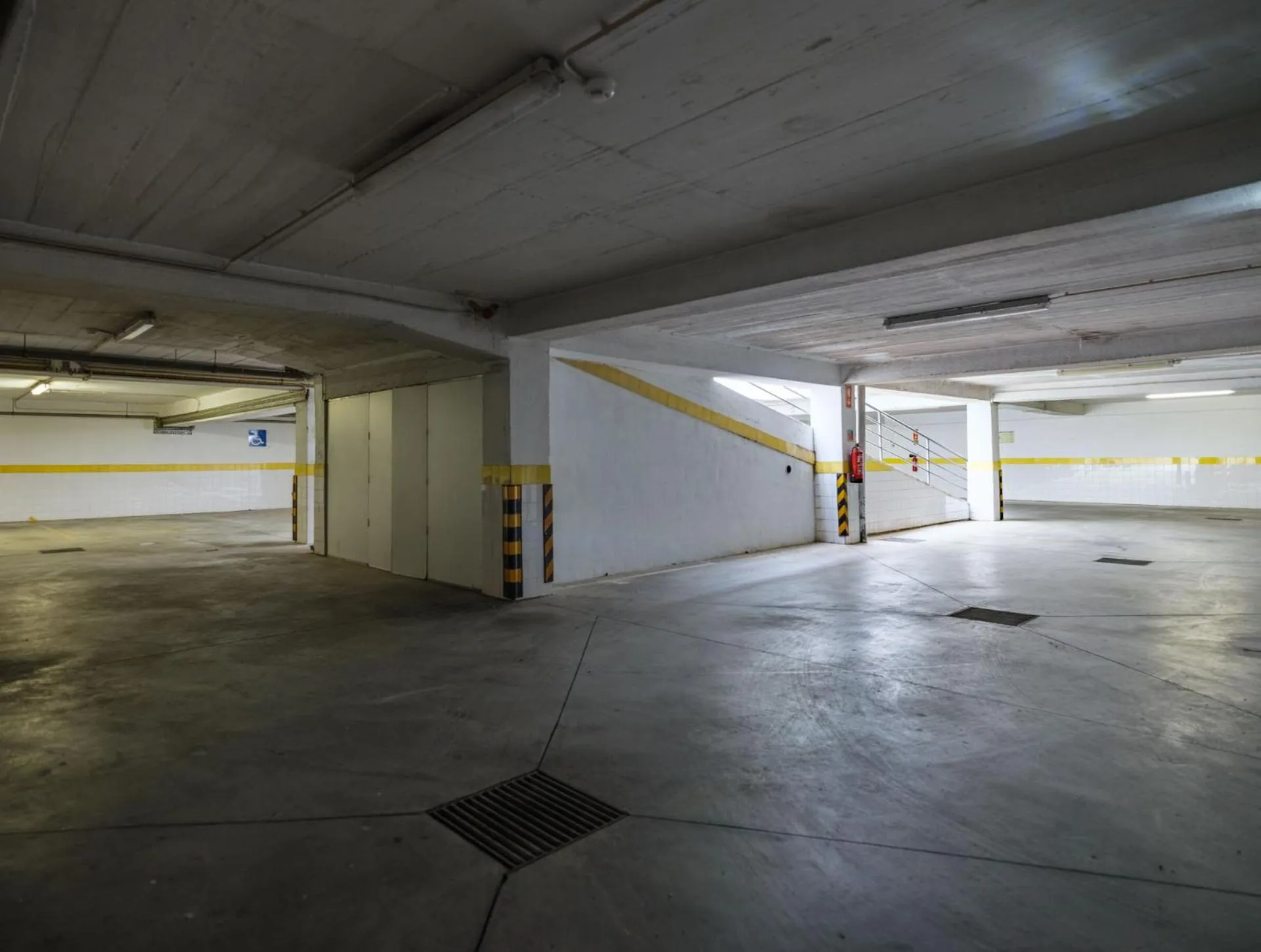 Parking in ADC - Albergaria Do Calvário - by Unlock Hotels