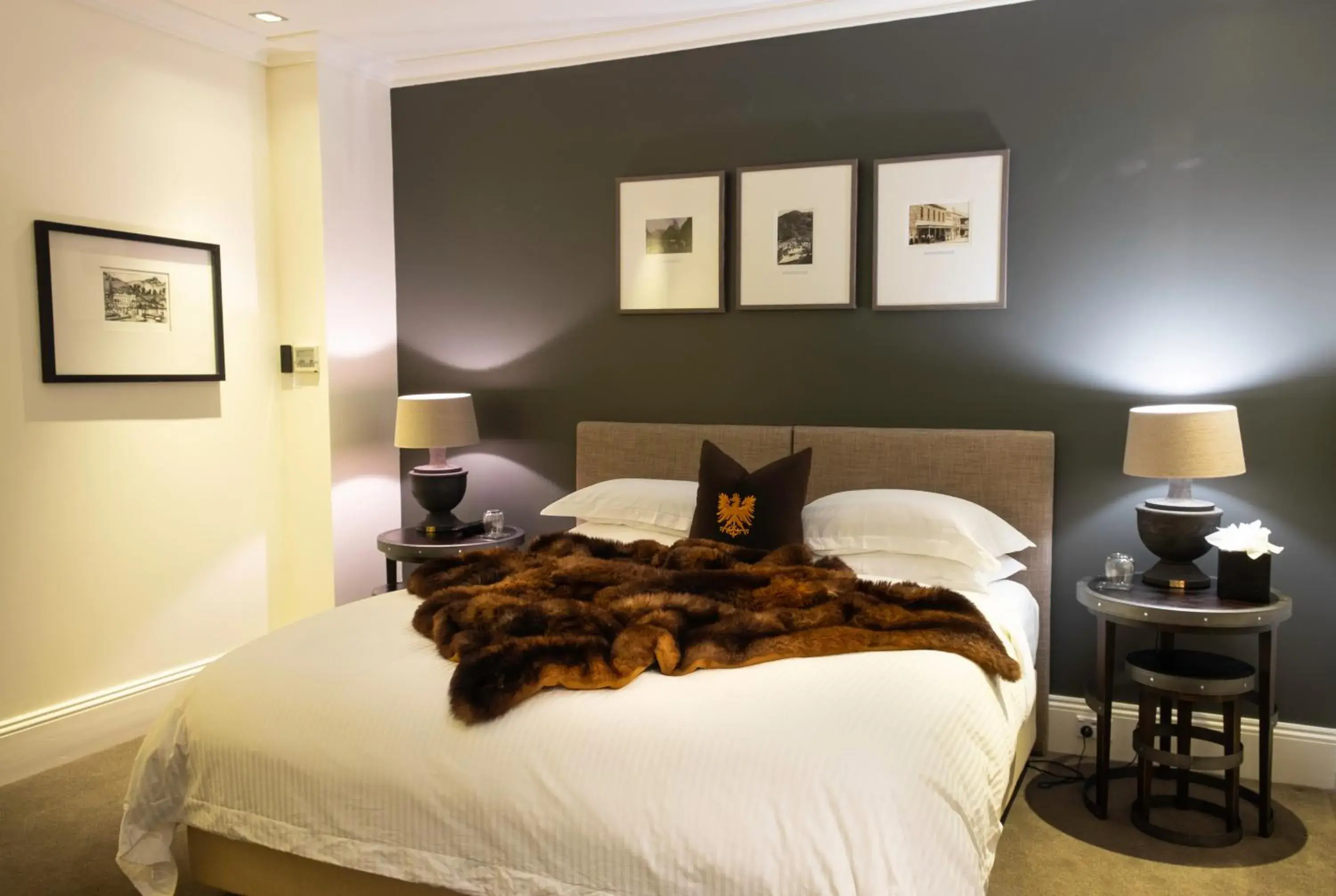 Gold Vault Suite in Eichardt's Private Hotel Gold Vault Suite in Eichardt's Private Hotel