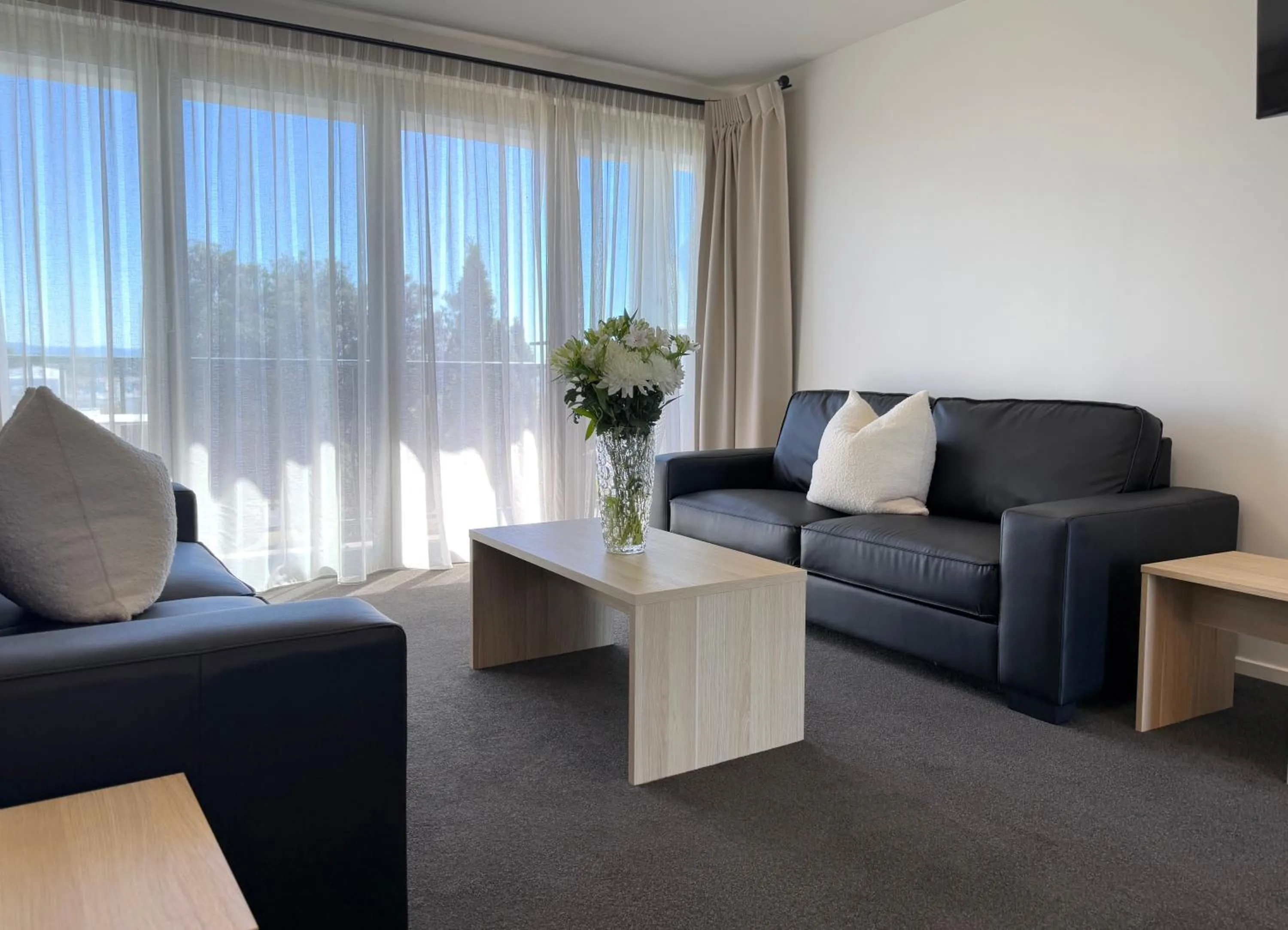 Living room in Bluewater Hotel