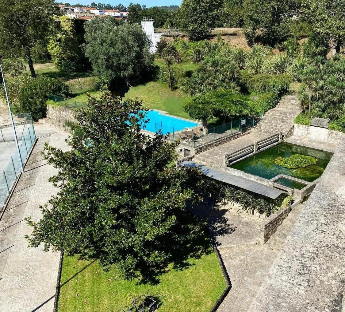 Swimming pool in Hotel de Charme Quinta do Pinheiro