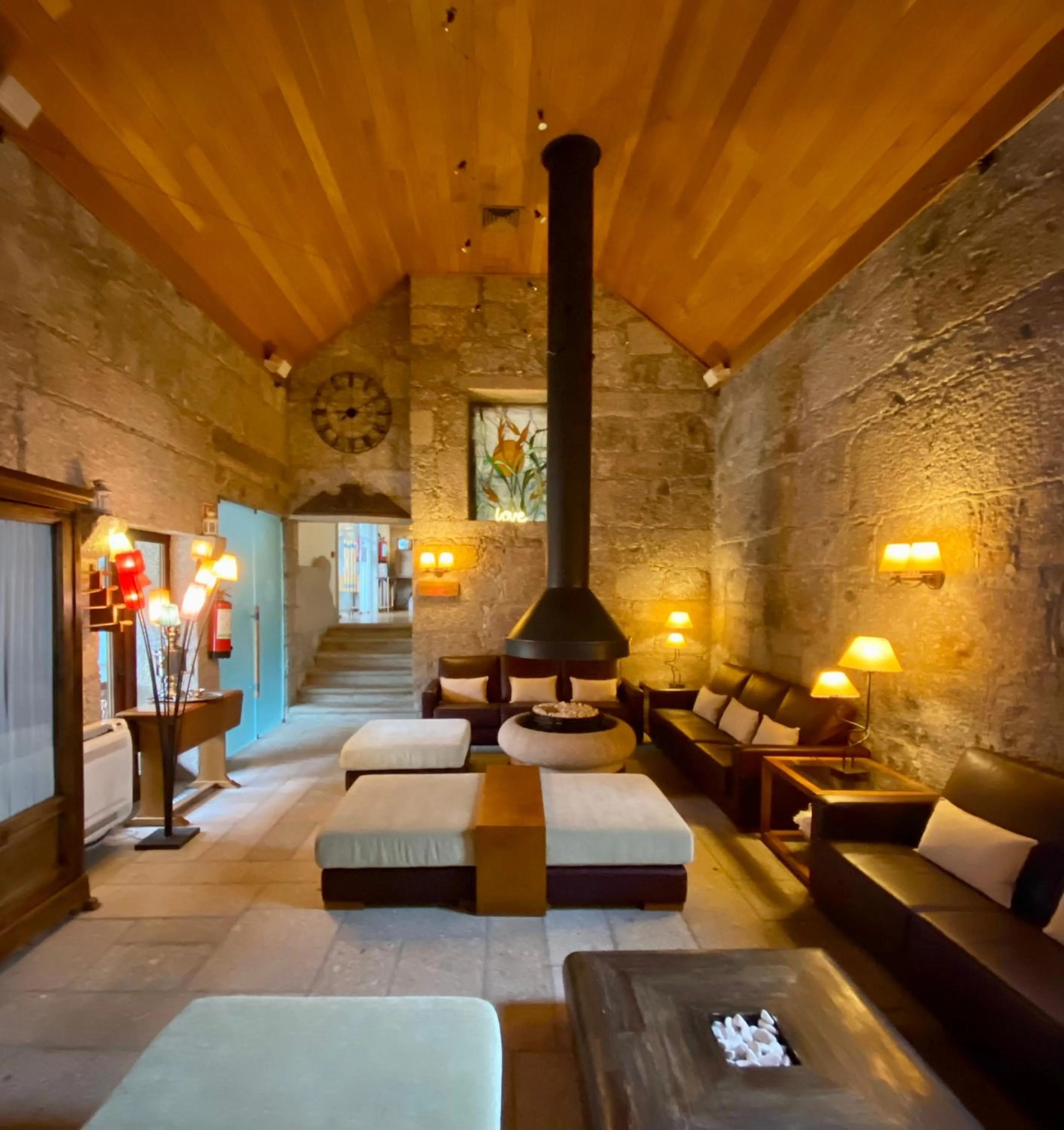 Living room, Bed in Hotel de Charme Quinta do Pinheiro