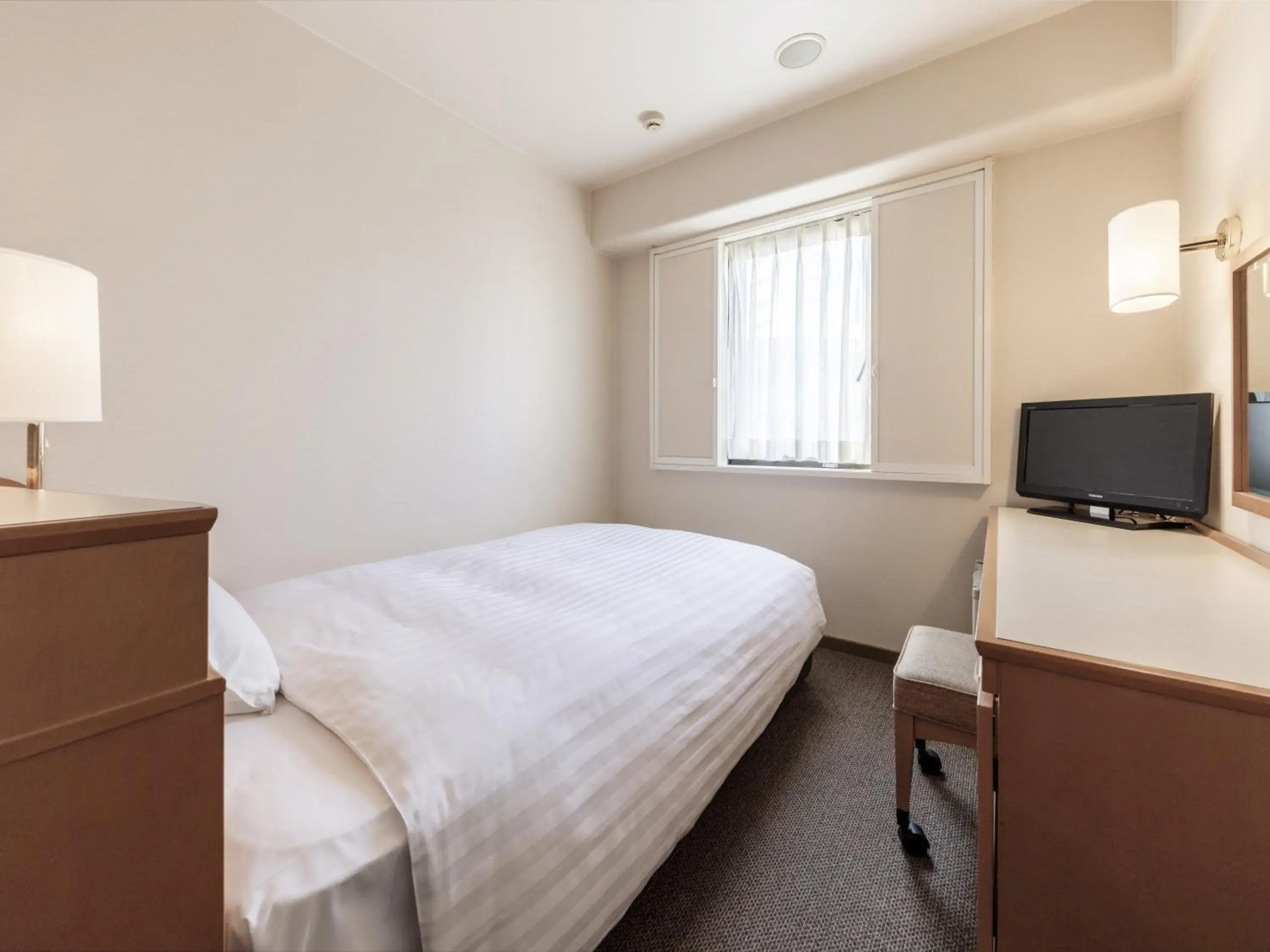 Photo of the whole room, Bed in Nishitetsu Inn Tenjin Photo of the whole room, Bed in Nishitetsu Inn Tenjin