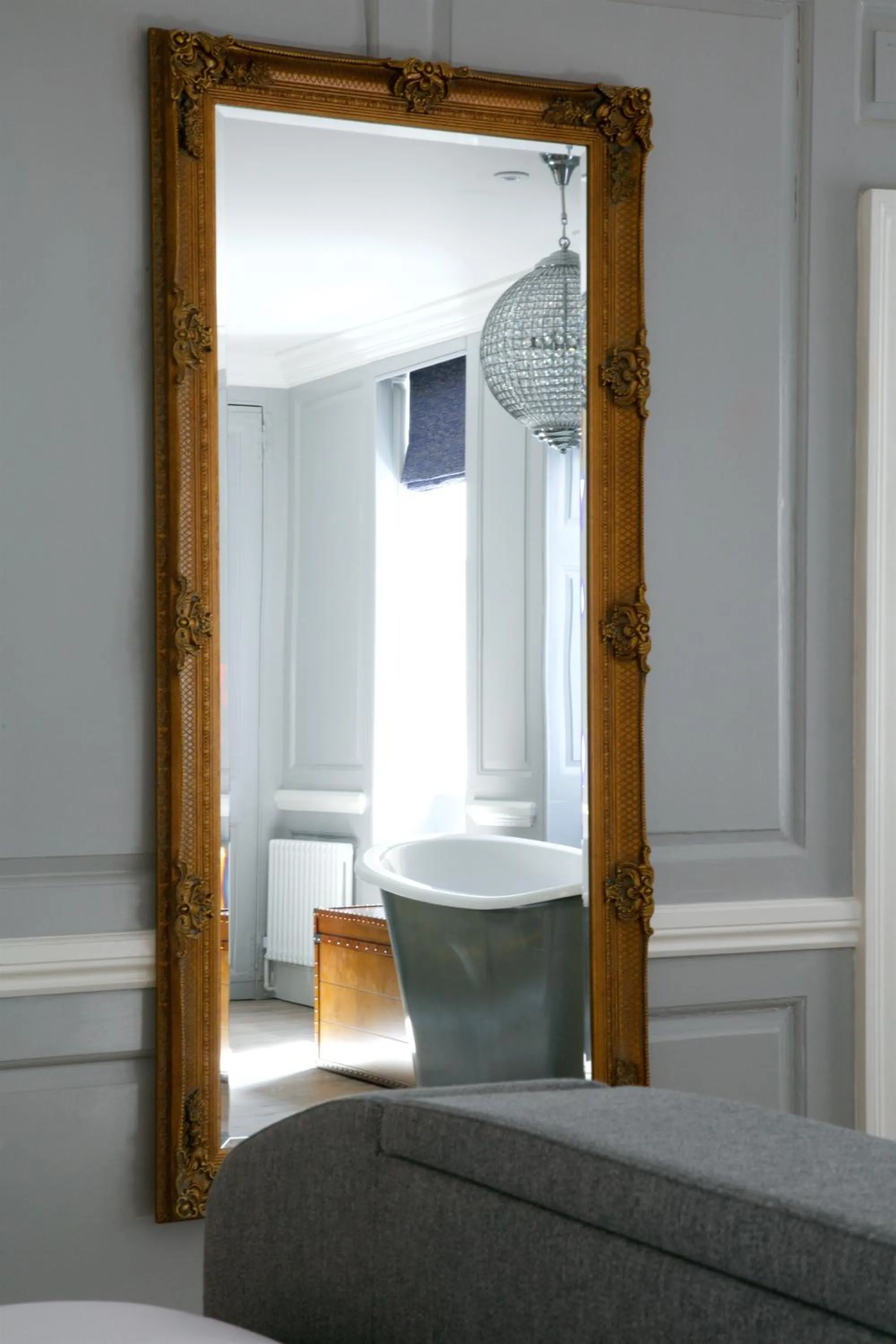 Decorative detail, Bed in Eight