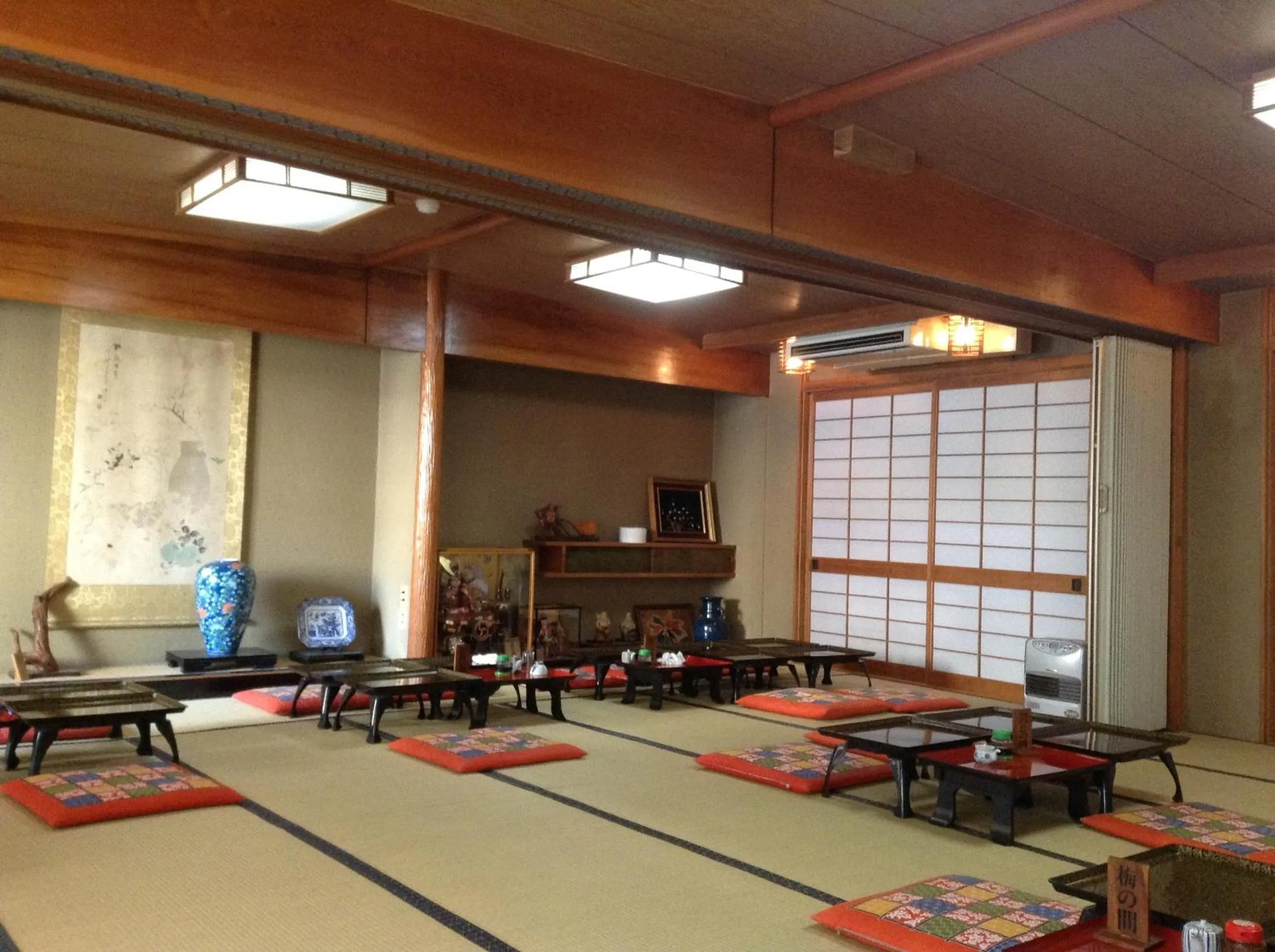 Restaurant/places to eat in Chitosekan