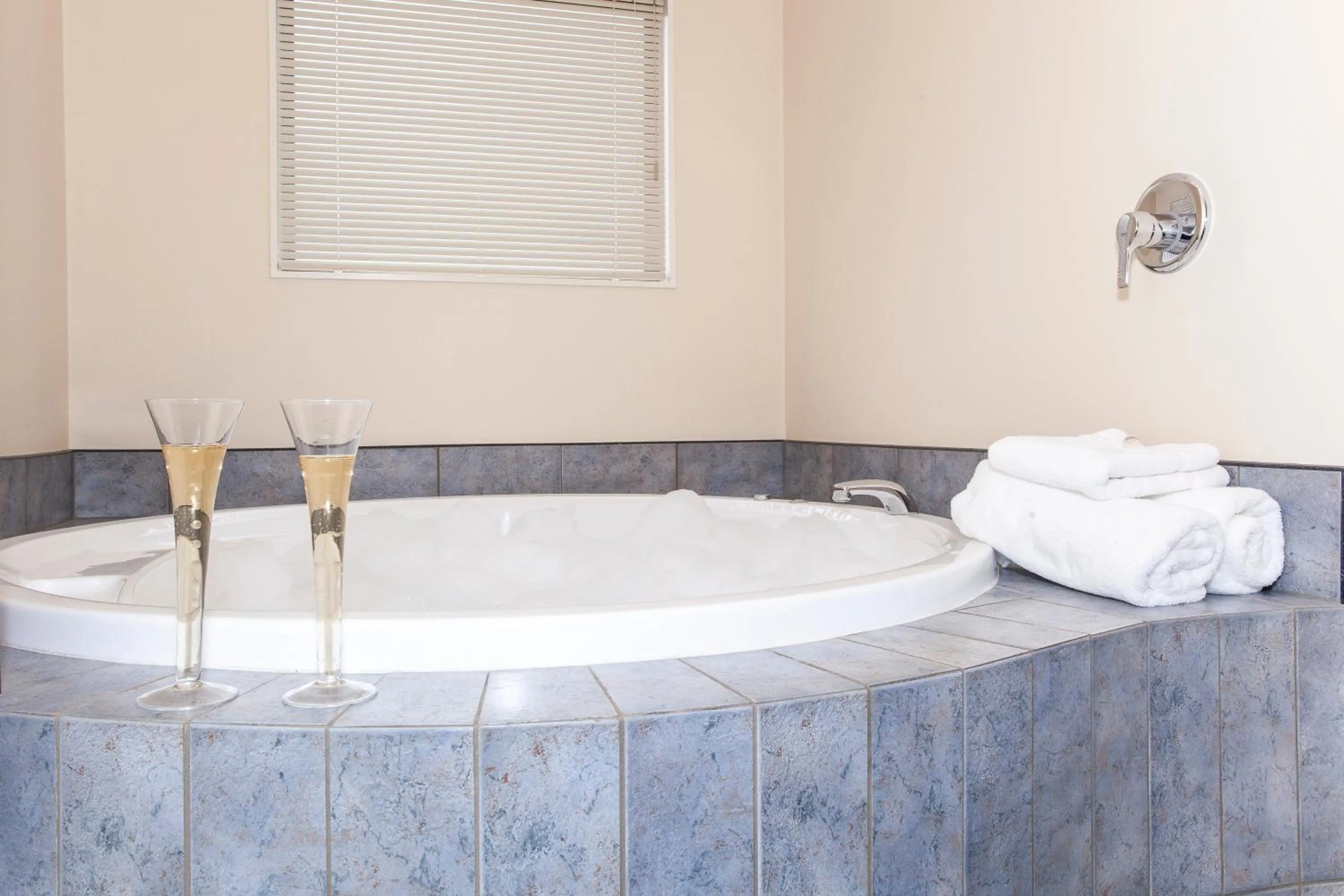 Hot Tub in Te Mata Lodge