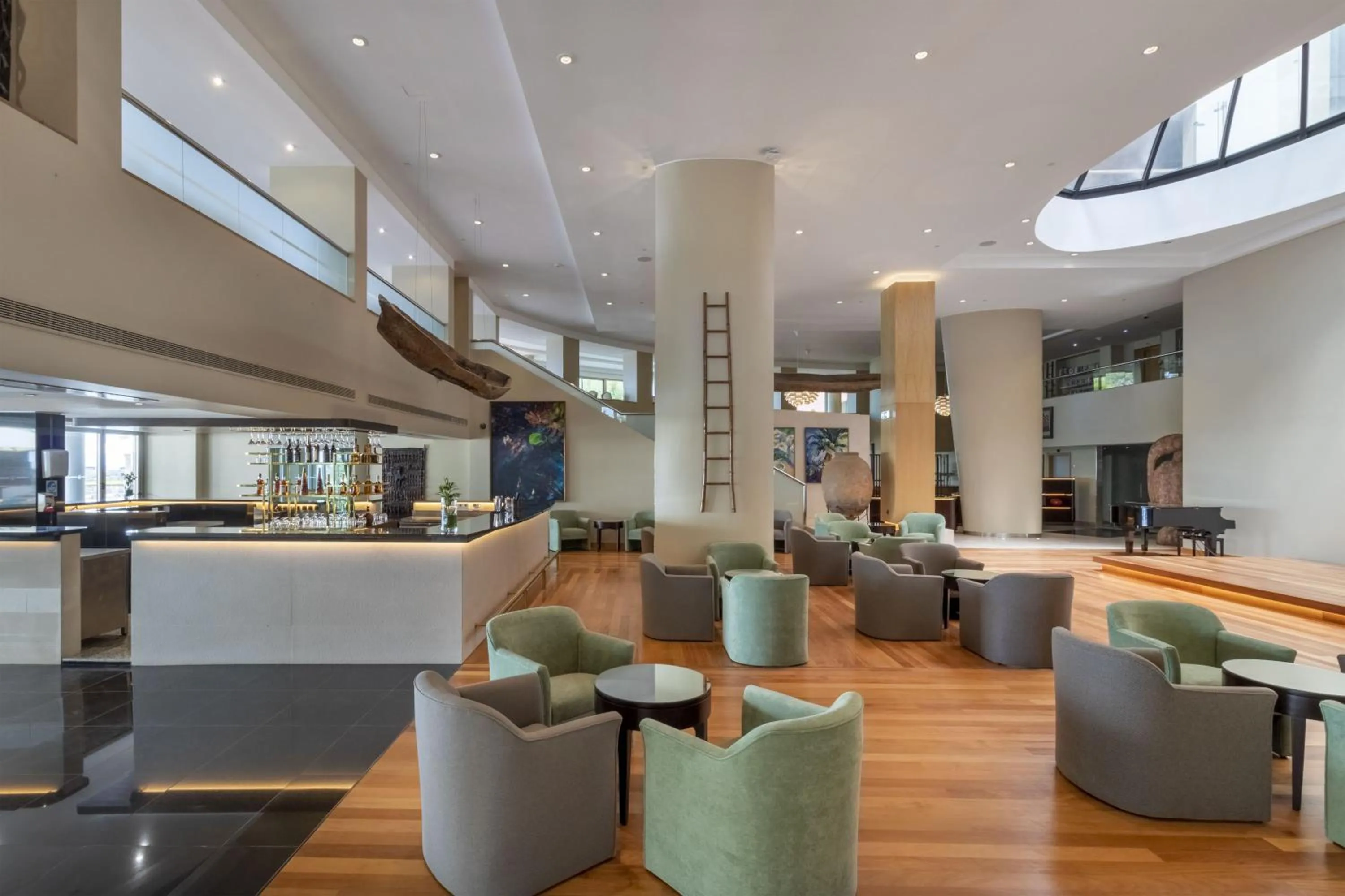 Lounge or bar in Royal Savoy - Ocean Resort - Savoy Signature