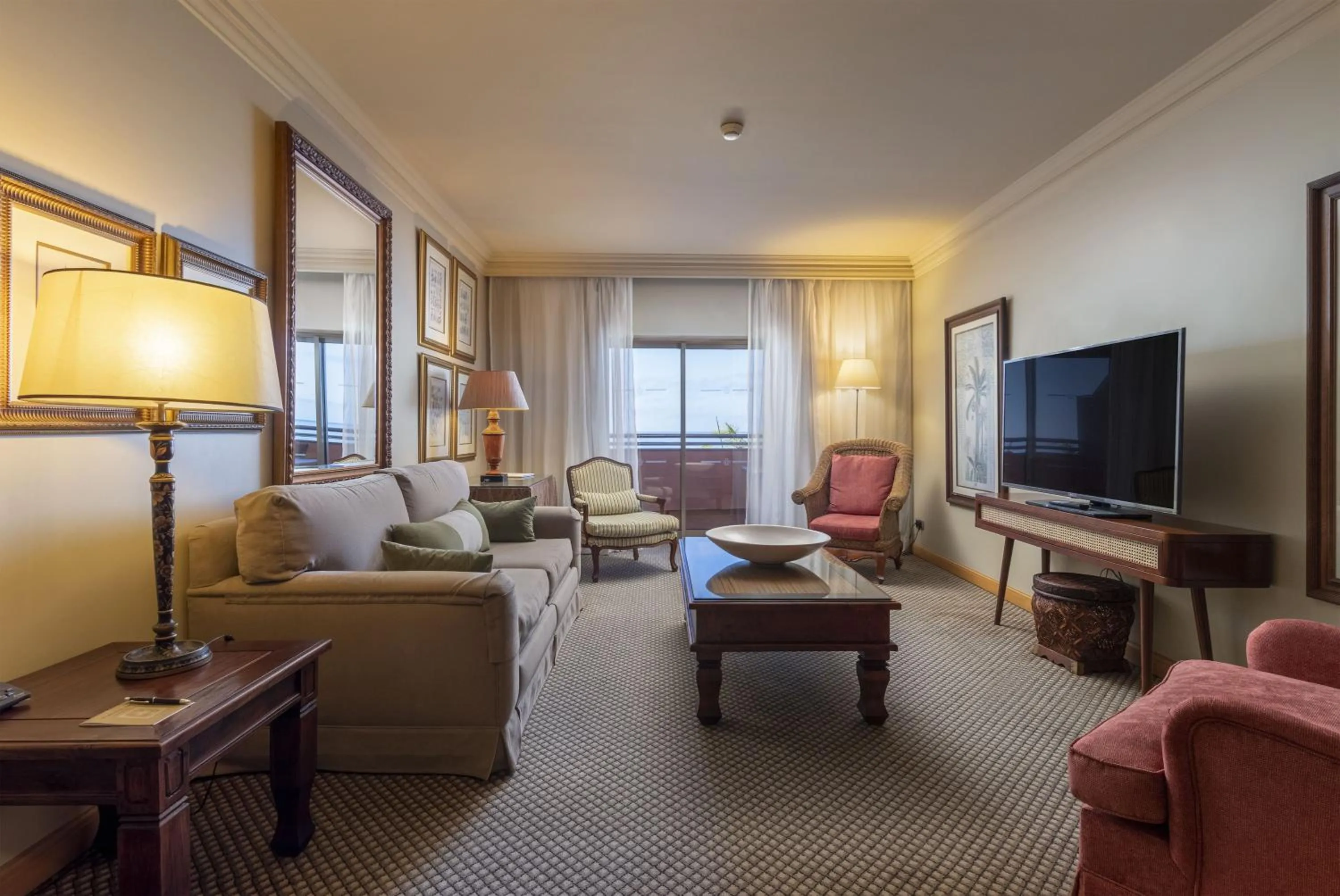 Living room in Royal Savoy - Ocean Resort - Savoy Signature