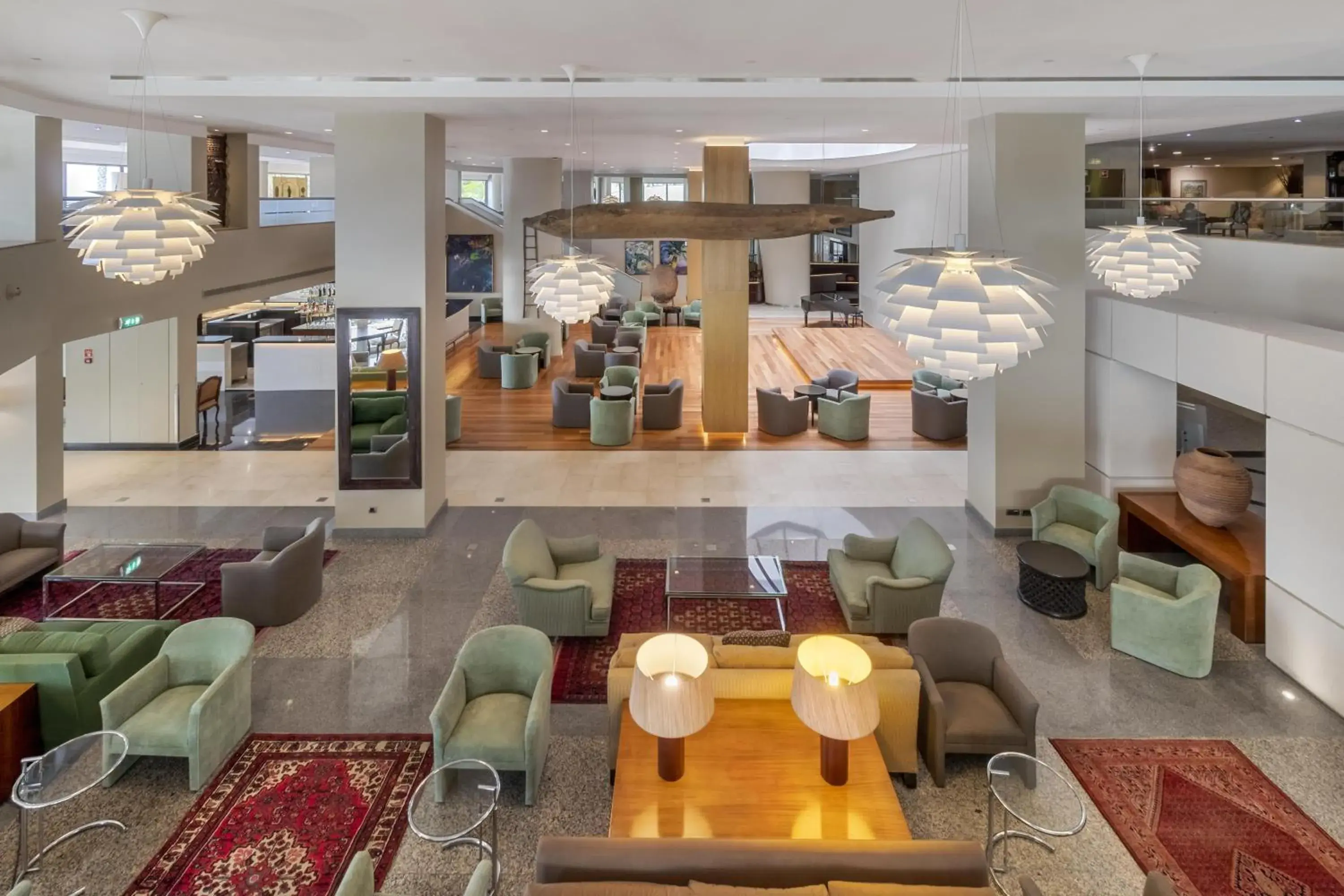 Lounge or bar in Royal Savoy - Ocean Resort - Savoy Signature Lounge or bar in Royal Savoy - Ocean Resort - Savoy Signature