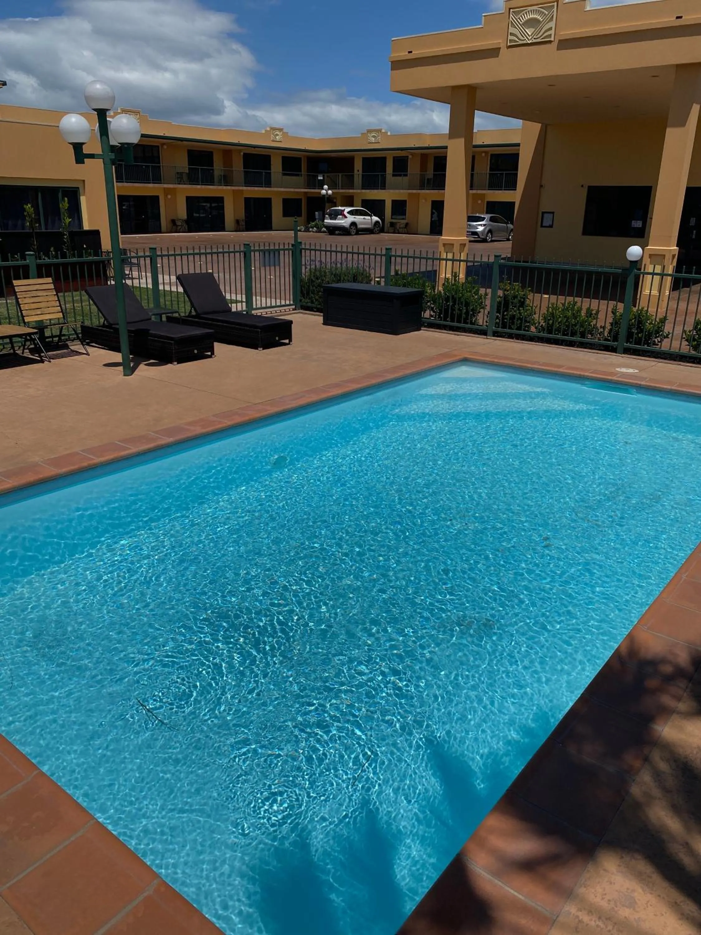 Swimming pool in Deco City Motor Lodge