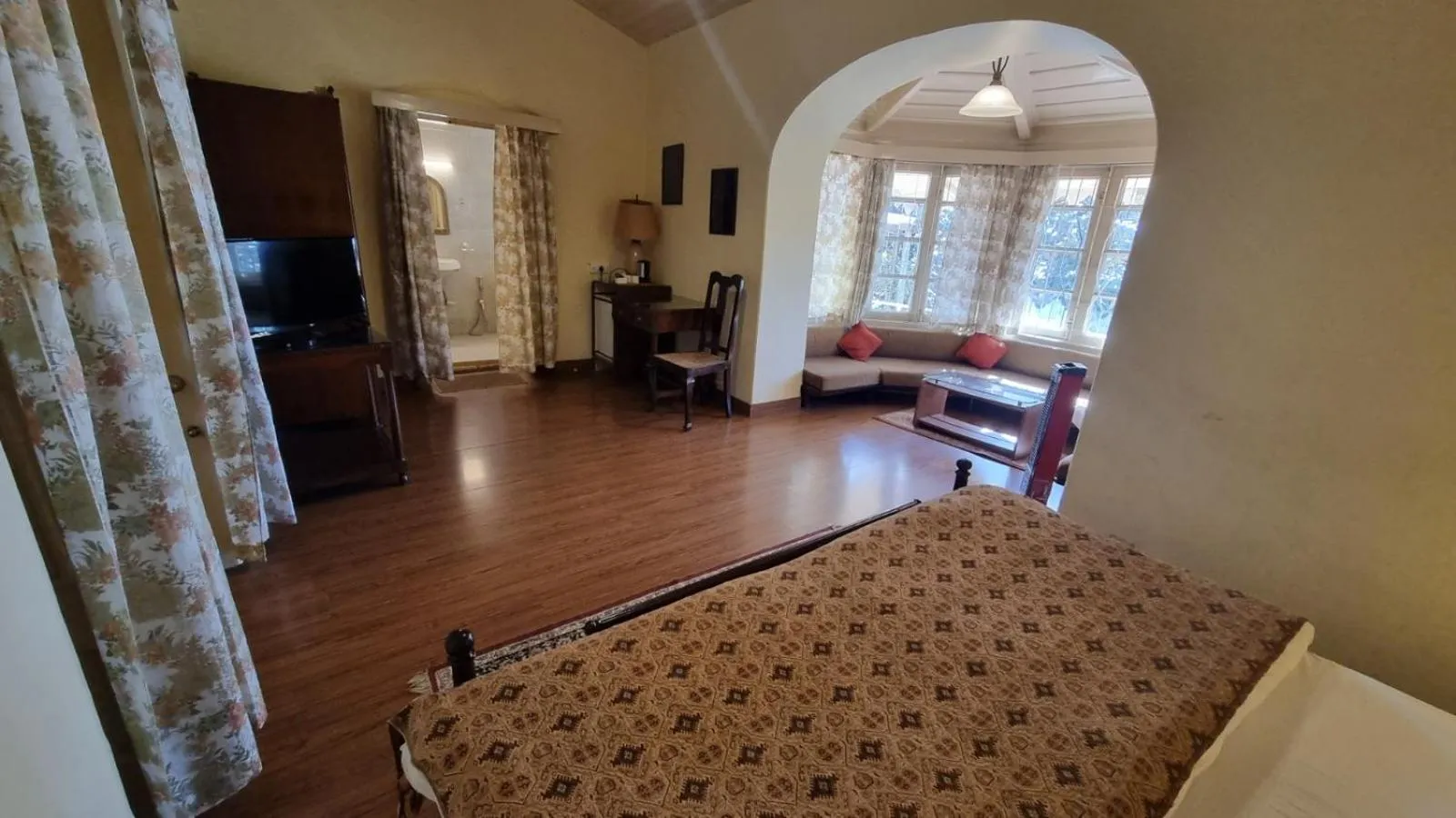 Bed in Hotel Padmini NIvas