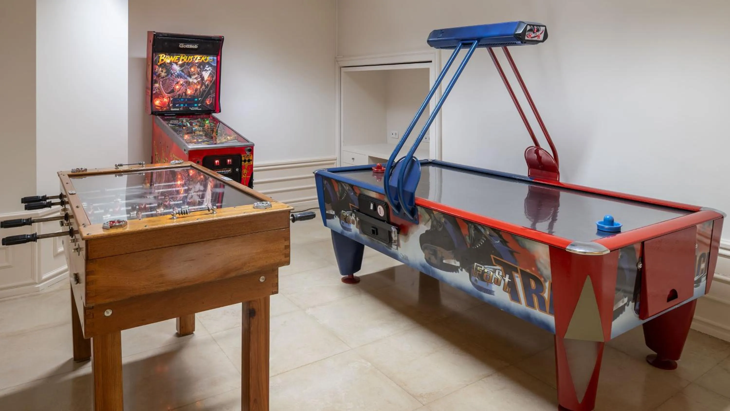 Game Room in Holiday Inn Algarve Albufeira by IHG