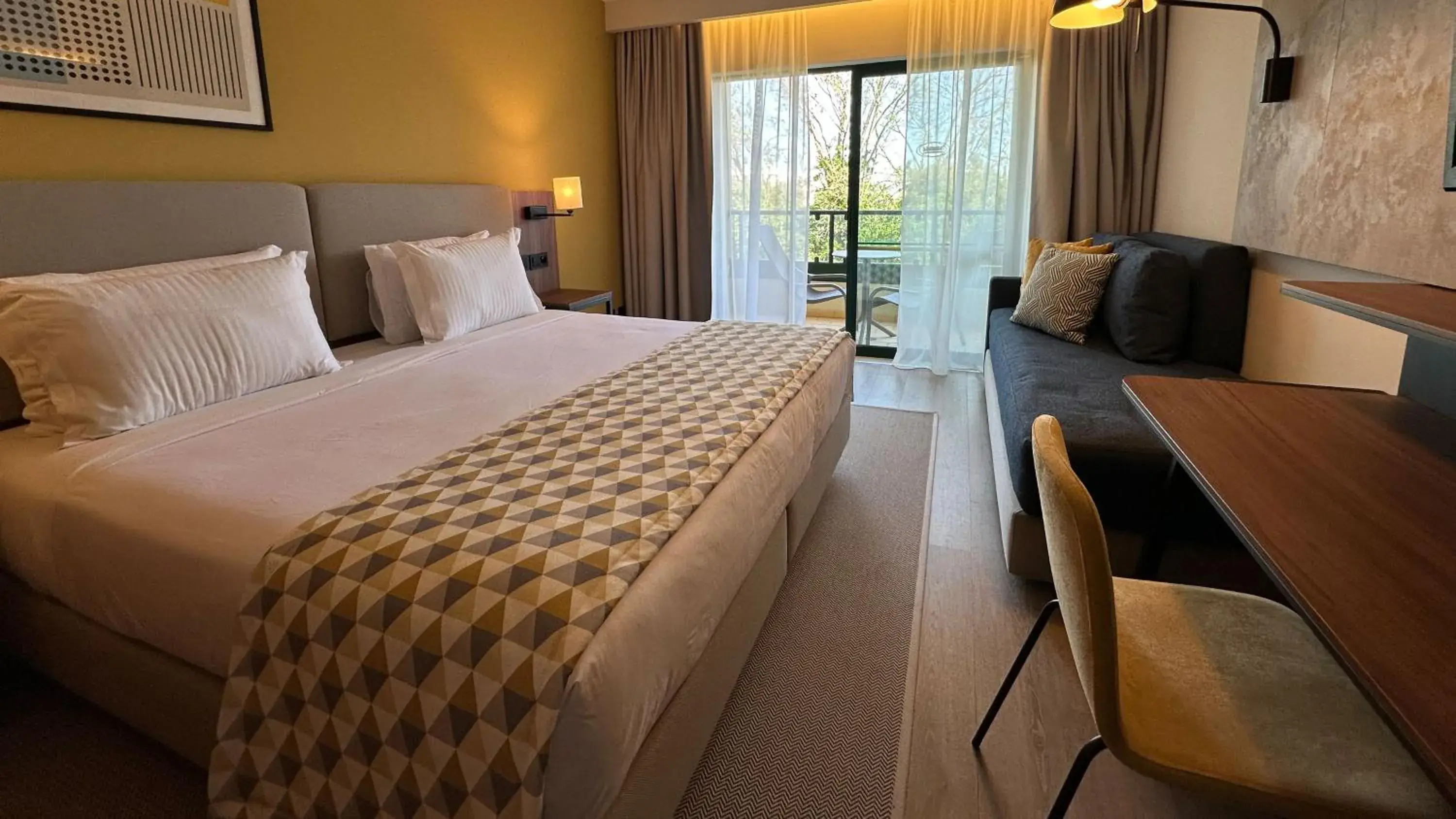 Holiday Inn Algarve Albufeira by IHG Holiday Inn Algarve Albufeira by IHG