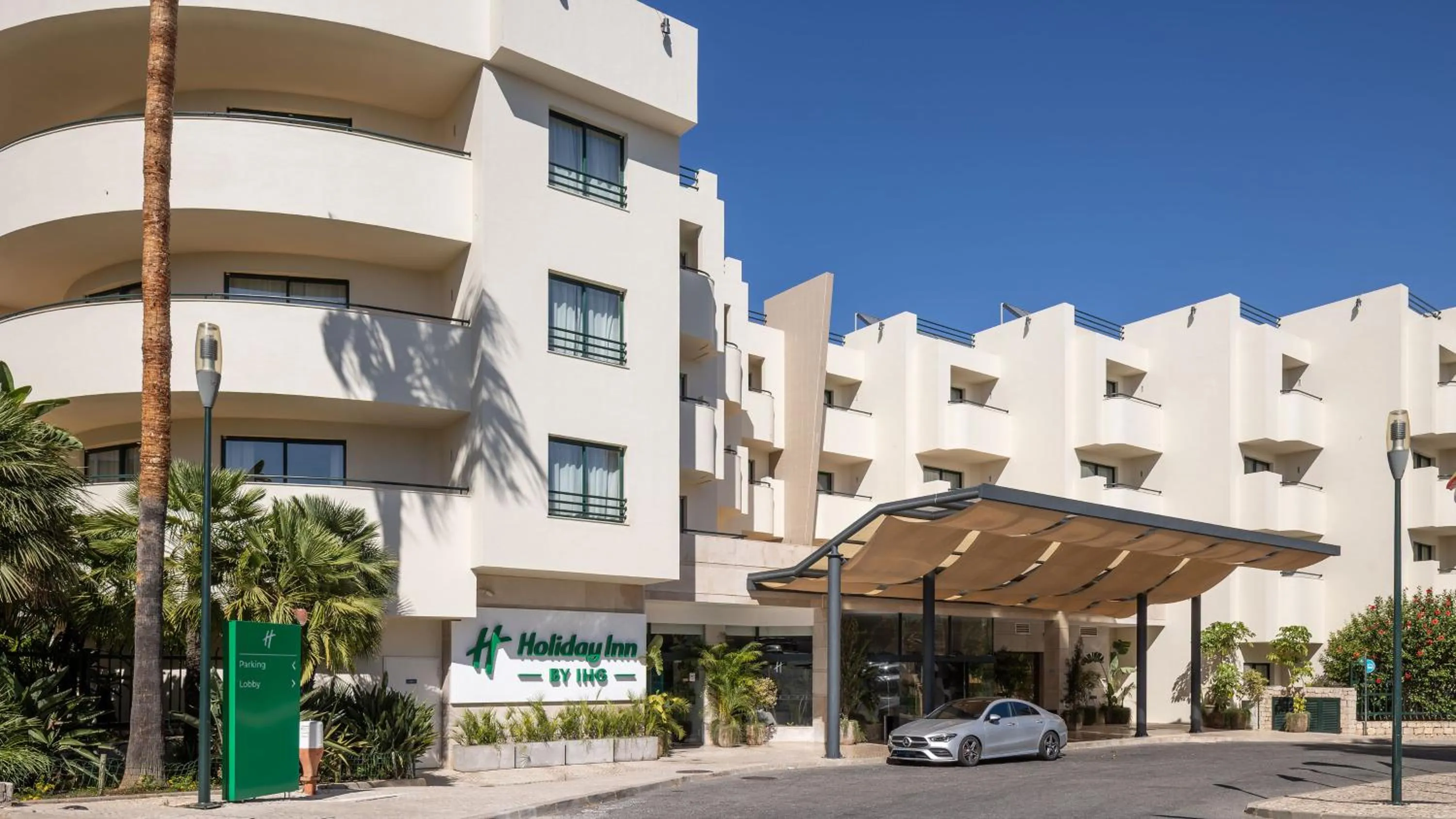 Property building in Holiday Inn Algarve Albufeira by IHG