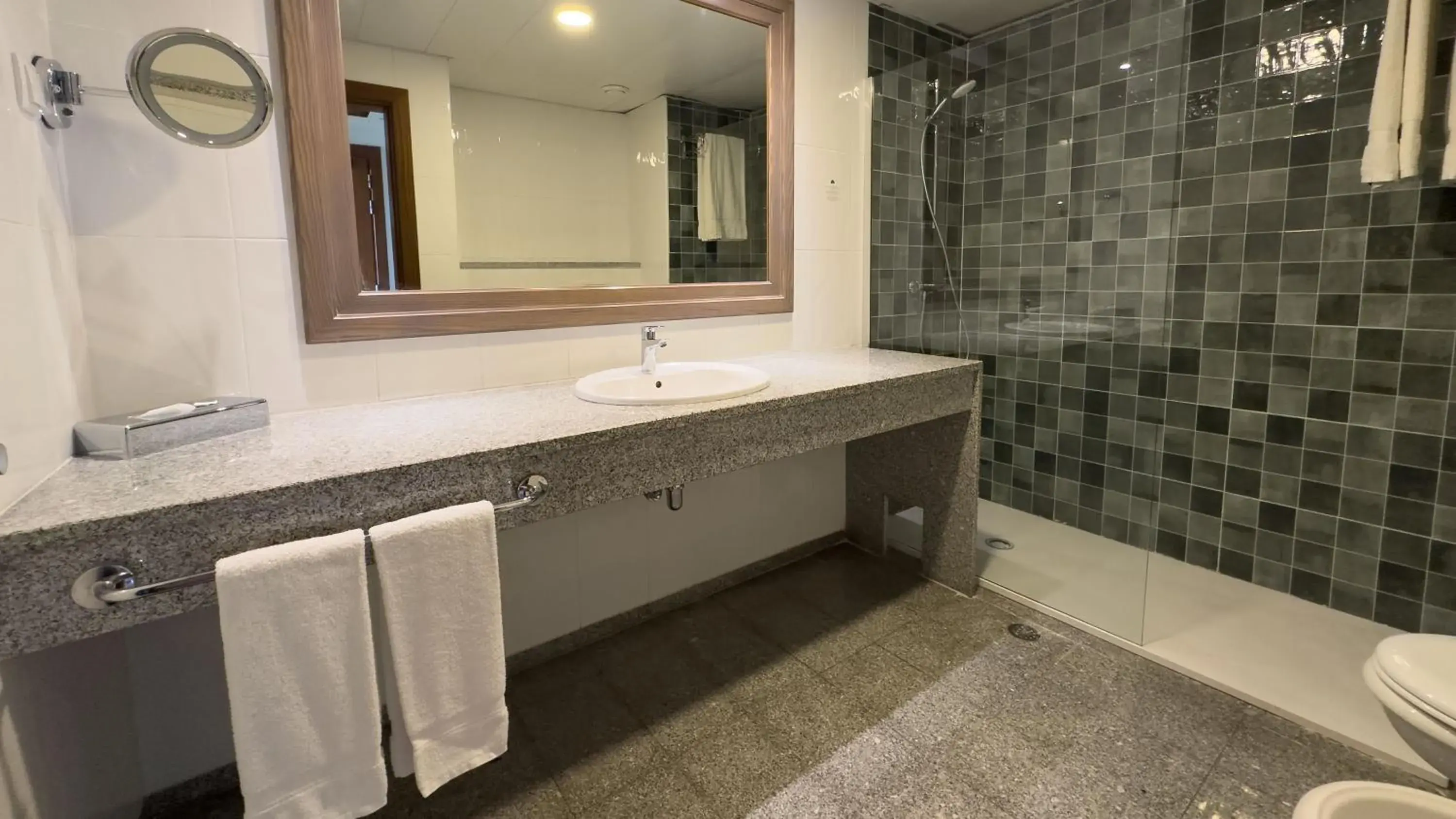 Bathroom in Holiday Inn Algarve Albufeira by IHG Bathroom in Holiday Inn Algarve Albufeira by IHG