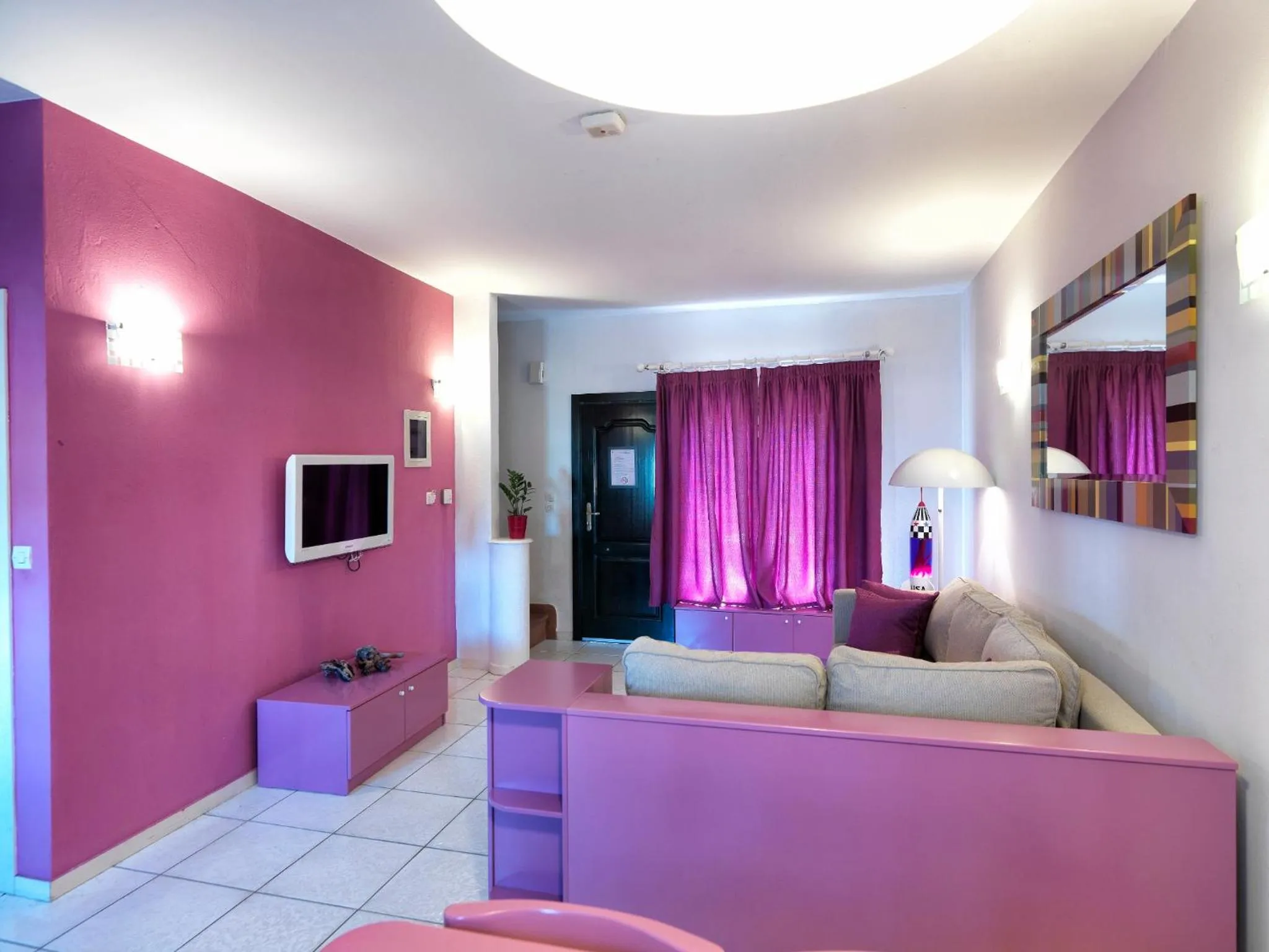 TV and multimedia in Elia Apartments