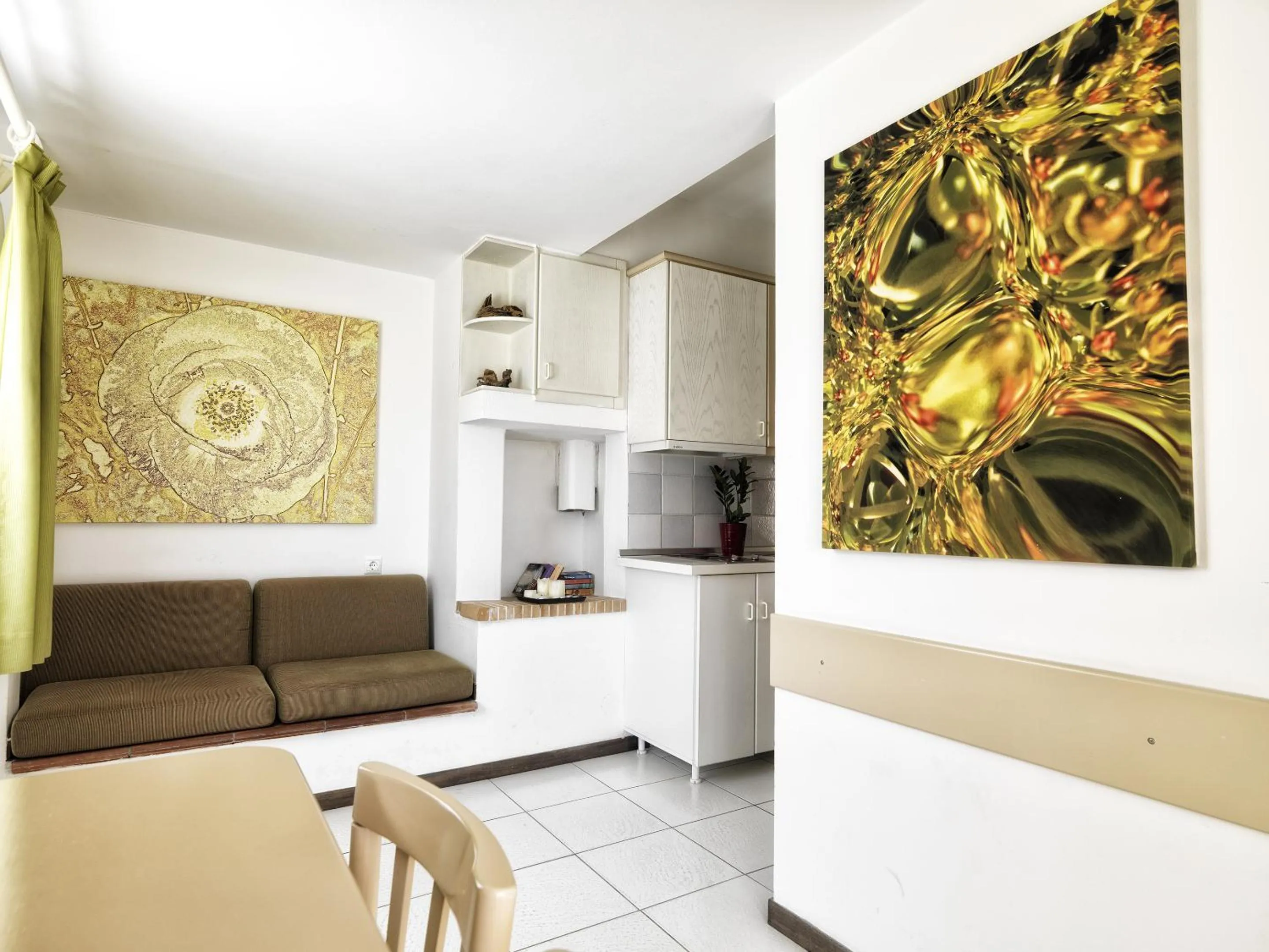 Kitchen or kitchenette in Elia Apartments