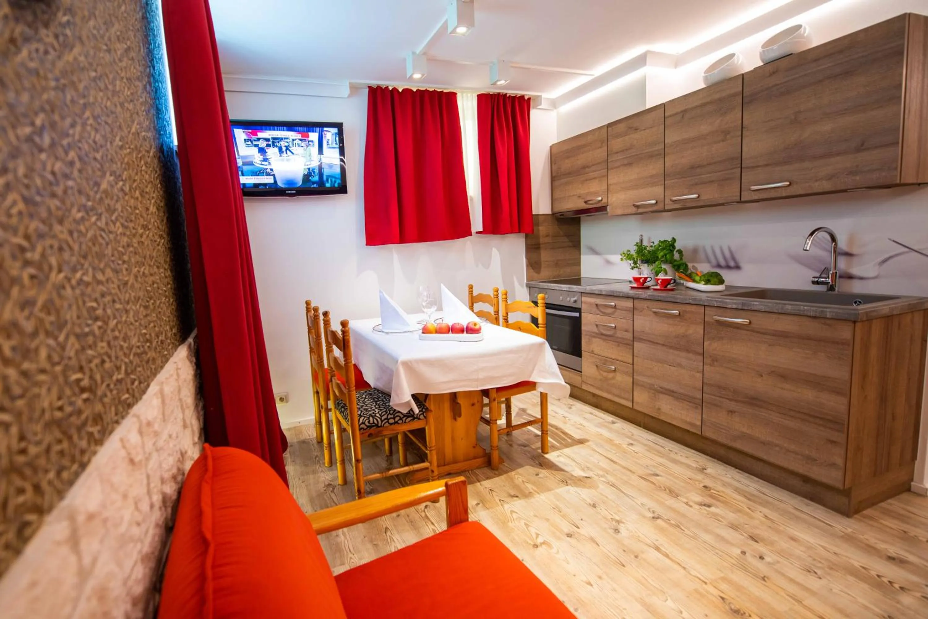 Kitchen or kitchenette in Berghotel Hois