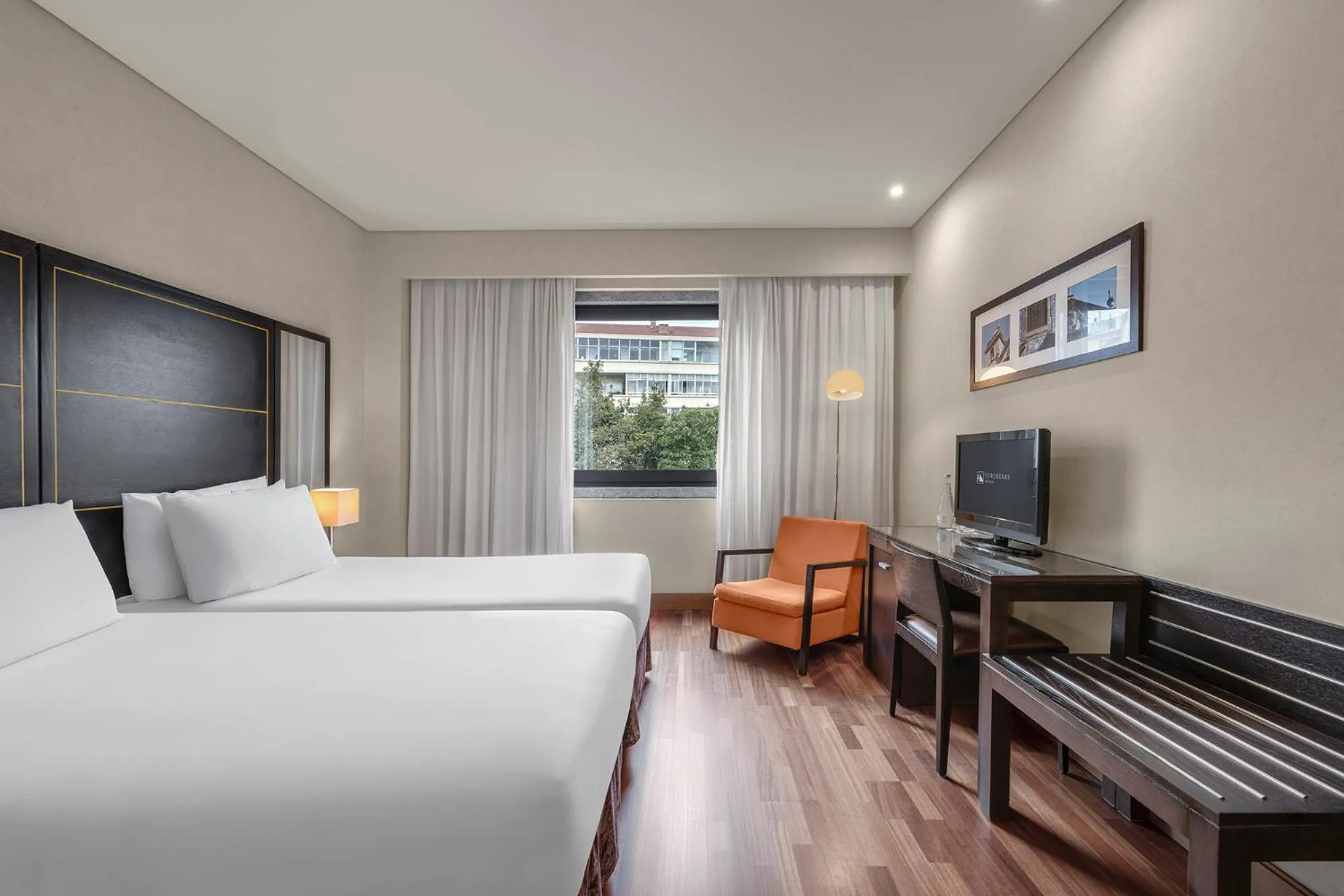 Bed in Eurostars das Artes